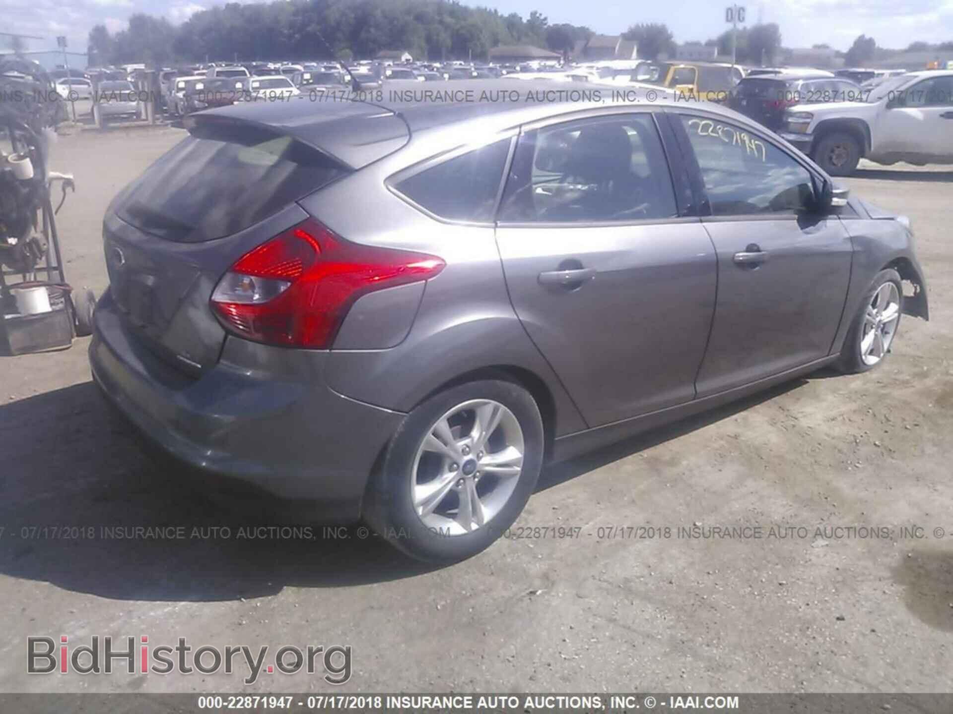 2014 Ford Focus - VIN: 1FADP3K21EL354022 - Photo 4