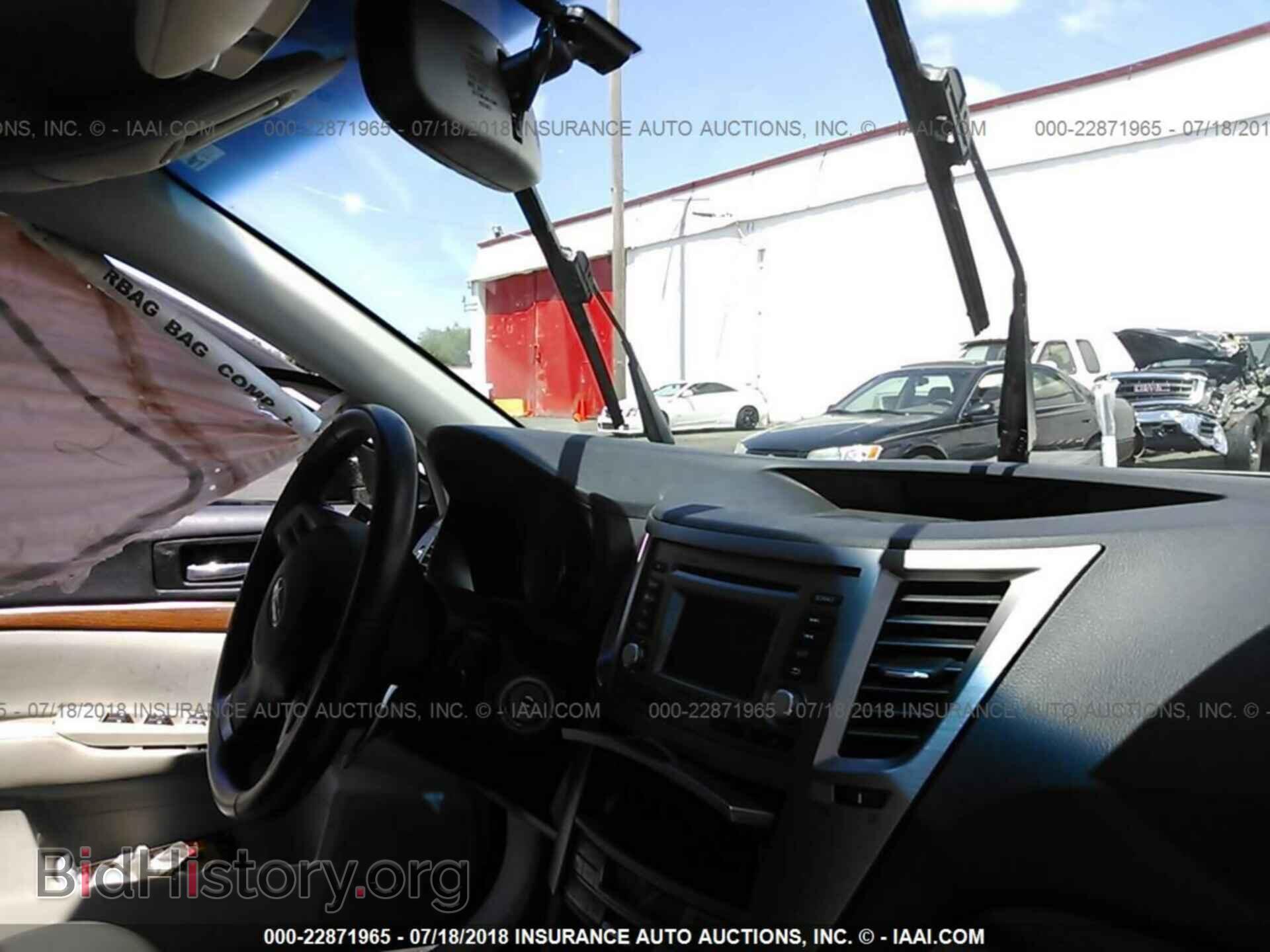 2014 Subaru Outback - VIN: 4S4BRBLC2E3305811 - Фото 5