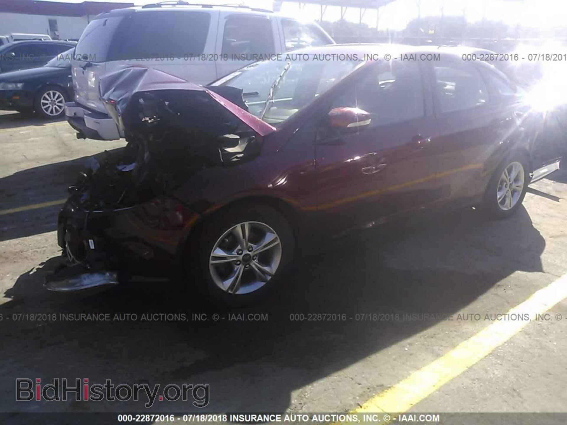 2014 Ford Focus - VIN: 1FADP3F20EL204445 - Photo 2