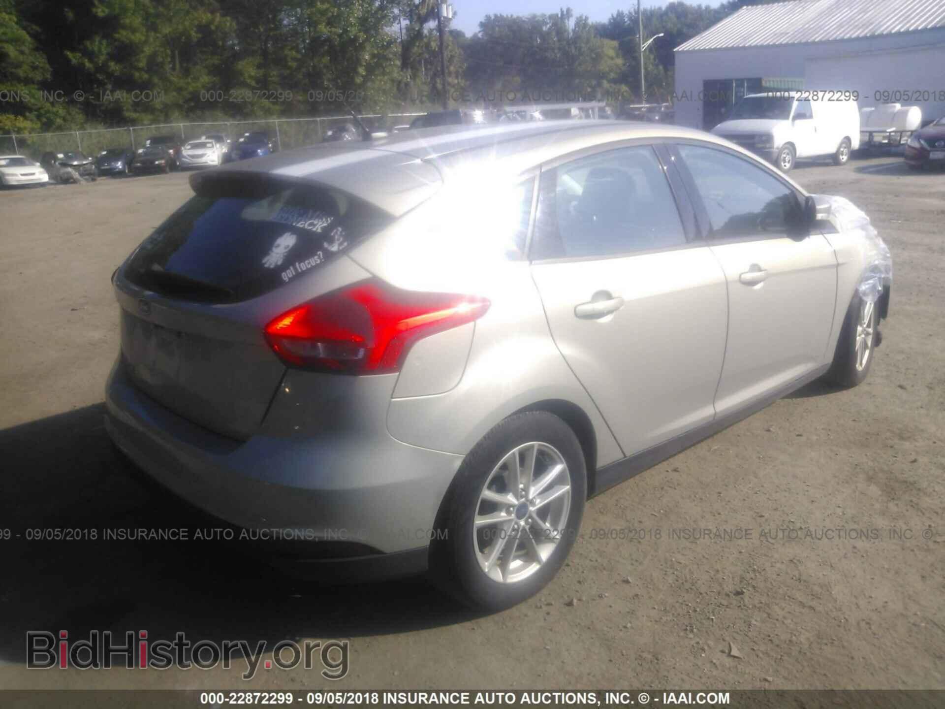 2016 Ford Focus - VIN: 1FADP3K28GL232972 - Фото 4