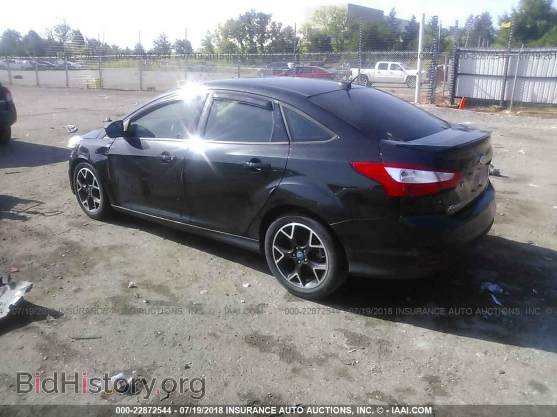 2012 Ford Focus - VIN: 1FAHP3F25CL154057 - Photo 3