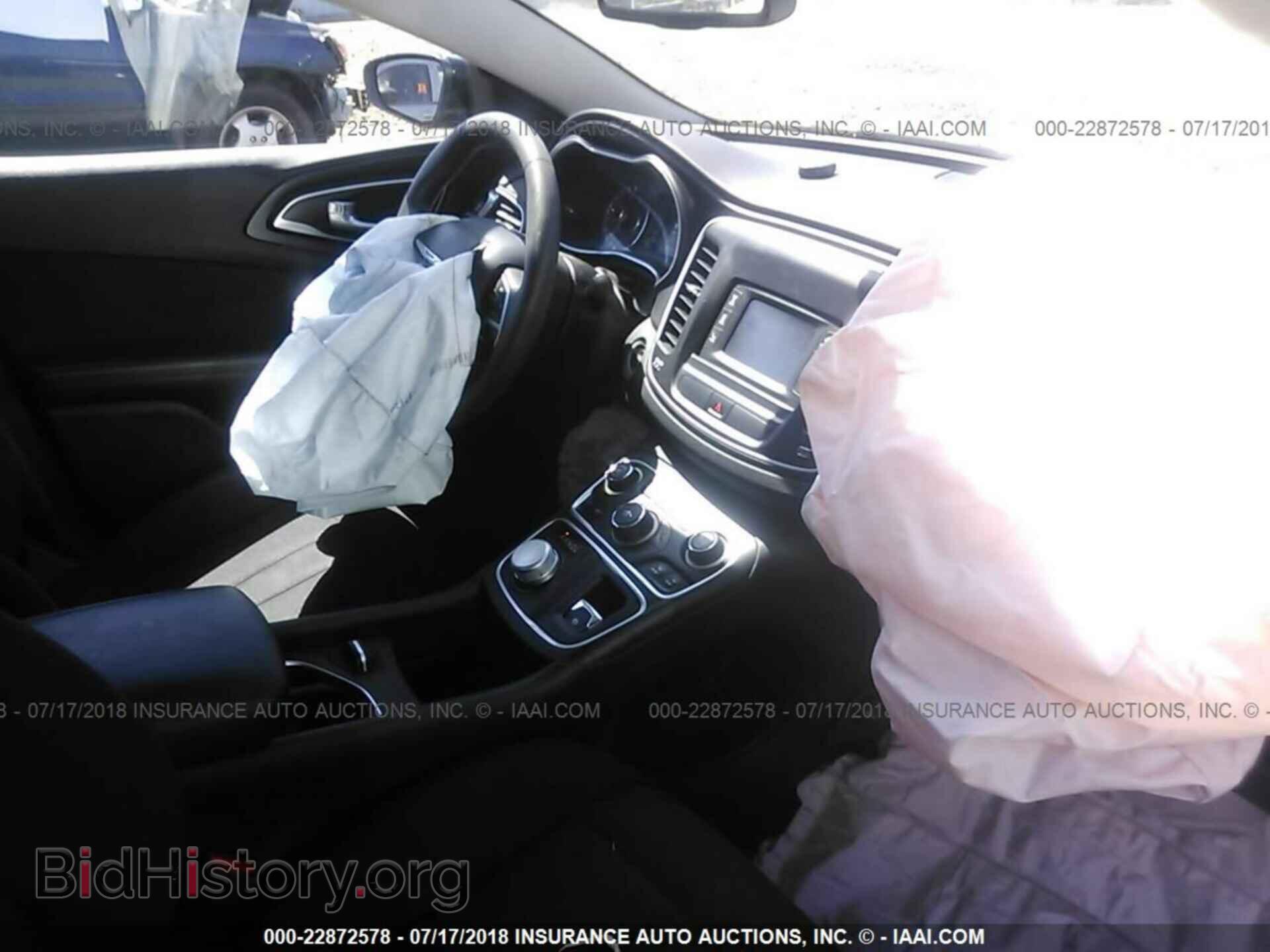 2015 Chrysler 200 - VIN: 1C3CCCAB4FN701288 - Photo 5