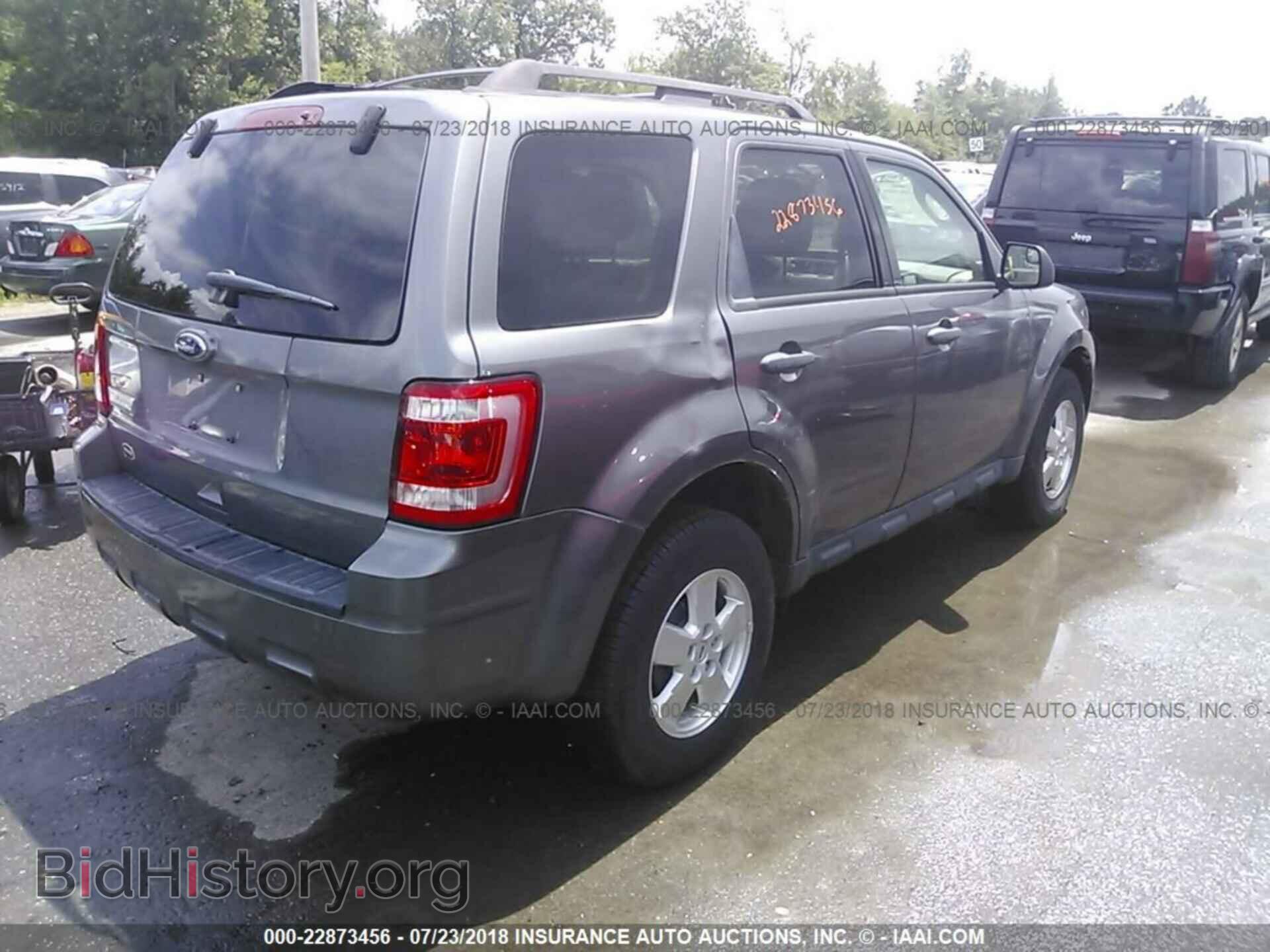 2011 Ford Escape - VIN: 1FMCU9D73BKA62430 - Photo 4