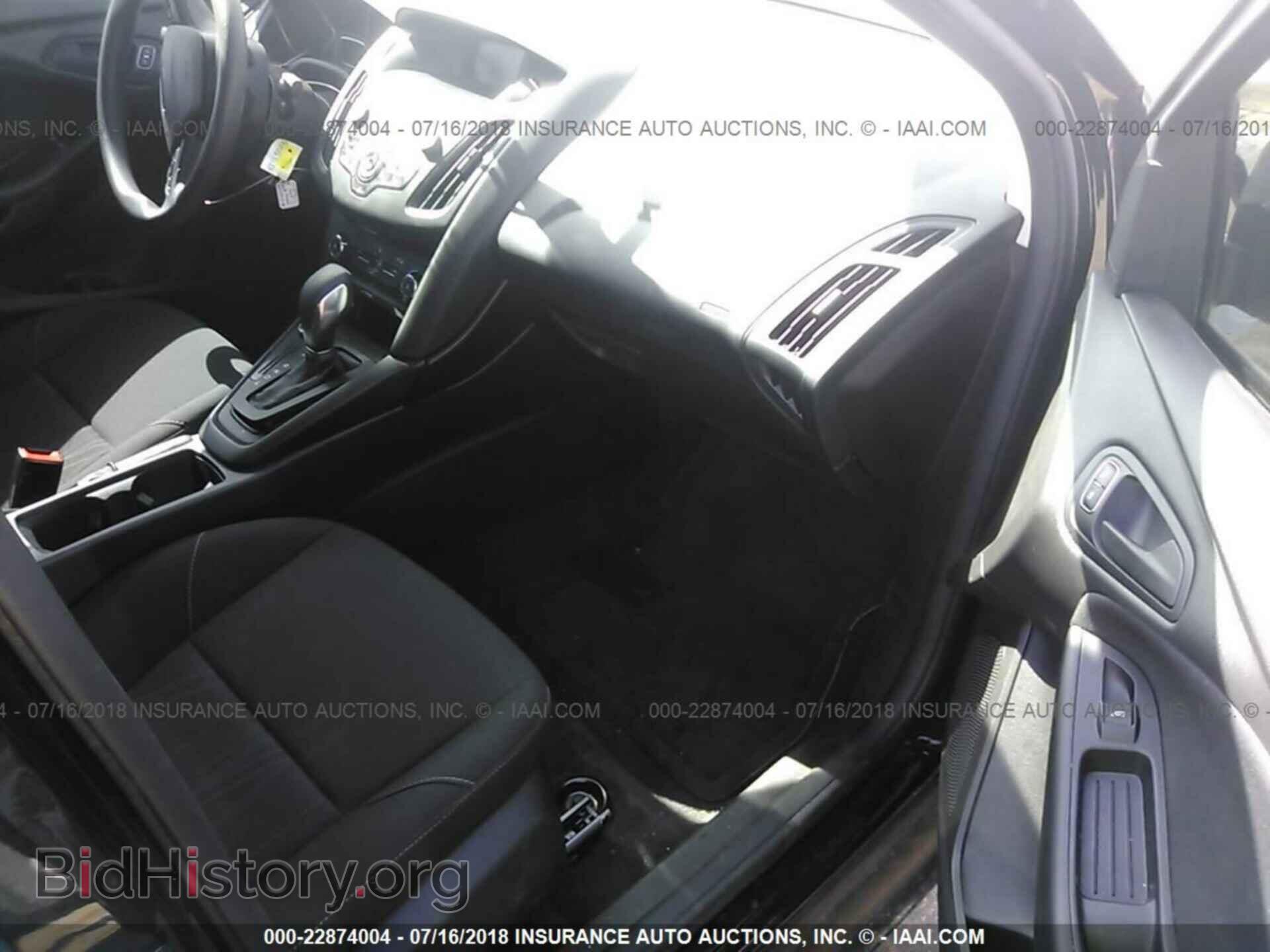 2018 Ford Focus - VIN: 1FADP3E29JL222776 - Фото 5