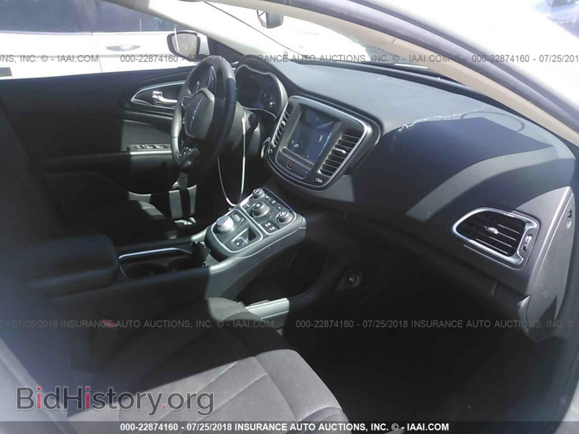 2016 Chrysler 200 - VIN: 1C3CCCAB7GN168967 - Photo 5