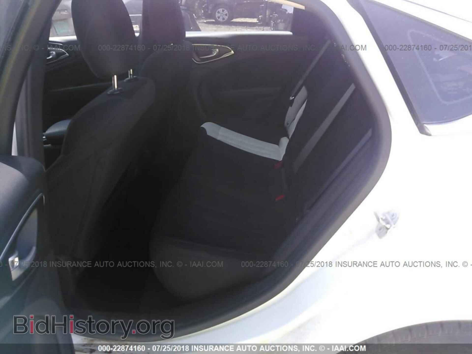 2016 Chrysler 200 - VIN: 1C3CCCAB7GN168967 - Photo 8