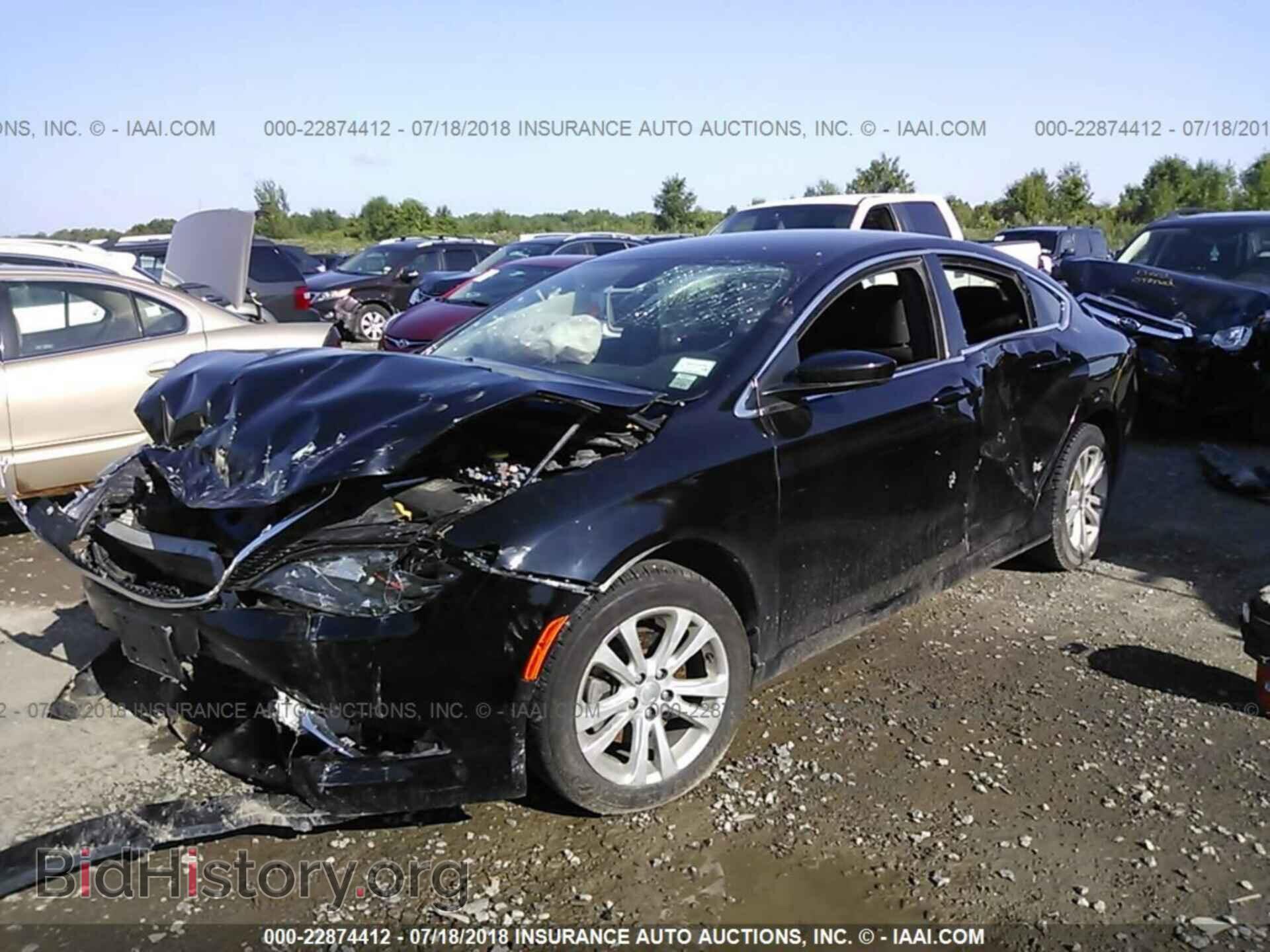 2015 Chrysler 200 - VIN: 1C3CCCAB4FN593481 - Фото 2