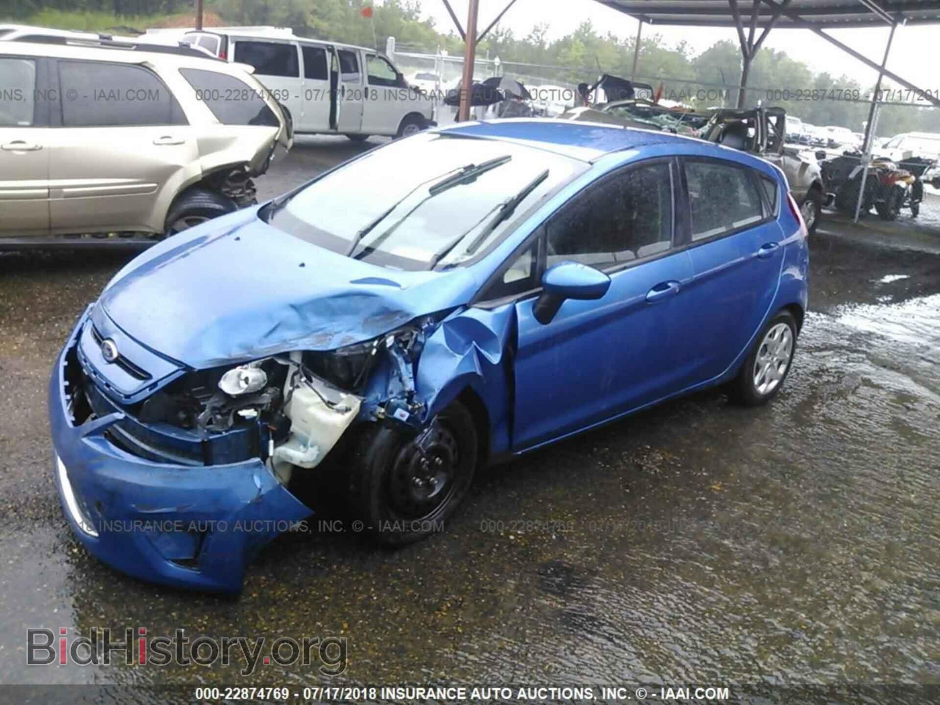 2011 Ford Fiesta - VIN: 3FADP4EJ1BM189687 - Фото 2