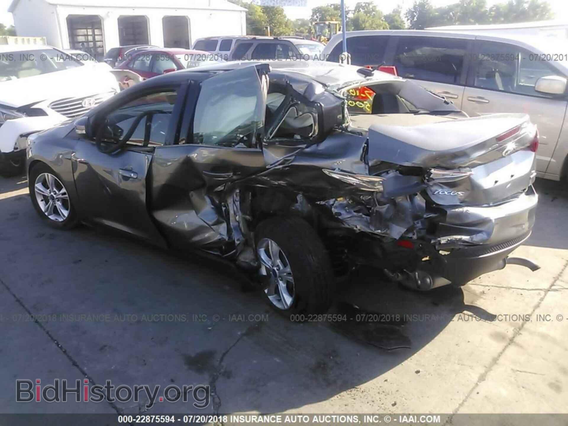 2014 Ford Focus - VIN: 1FADP3F25EL236856 - Photo 3