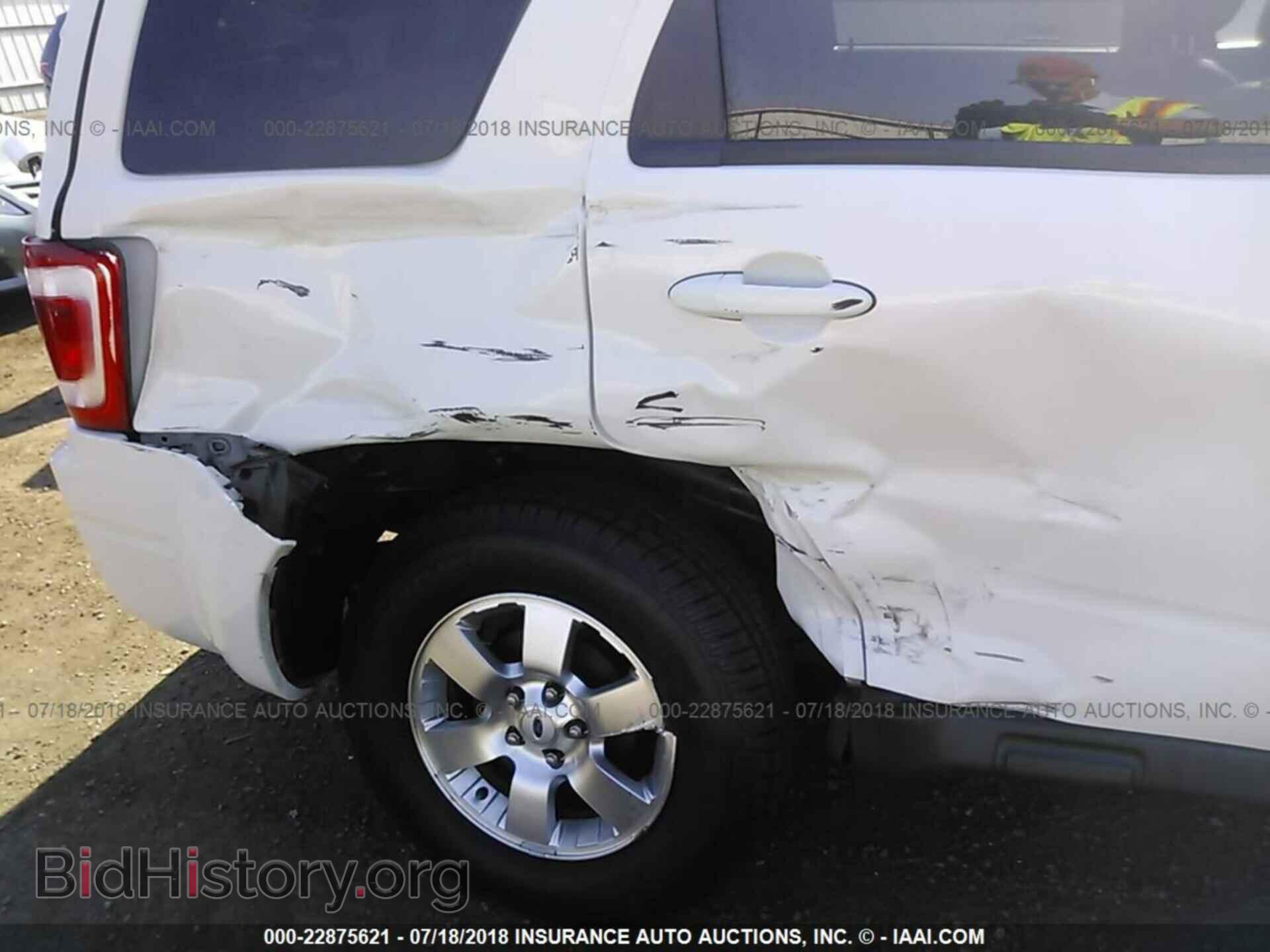 2011 Ford Escape - VIN: 1FMCU9EG2BKB85182 - Фото 6