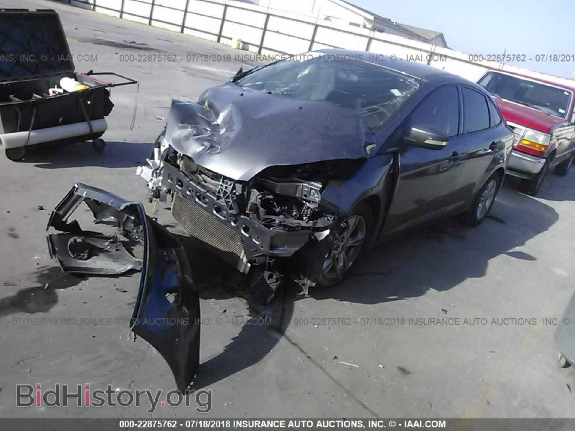 2014 Ford Focus - VIN: 1FADP3E27EL311252 - Photo 2