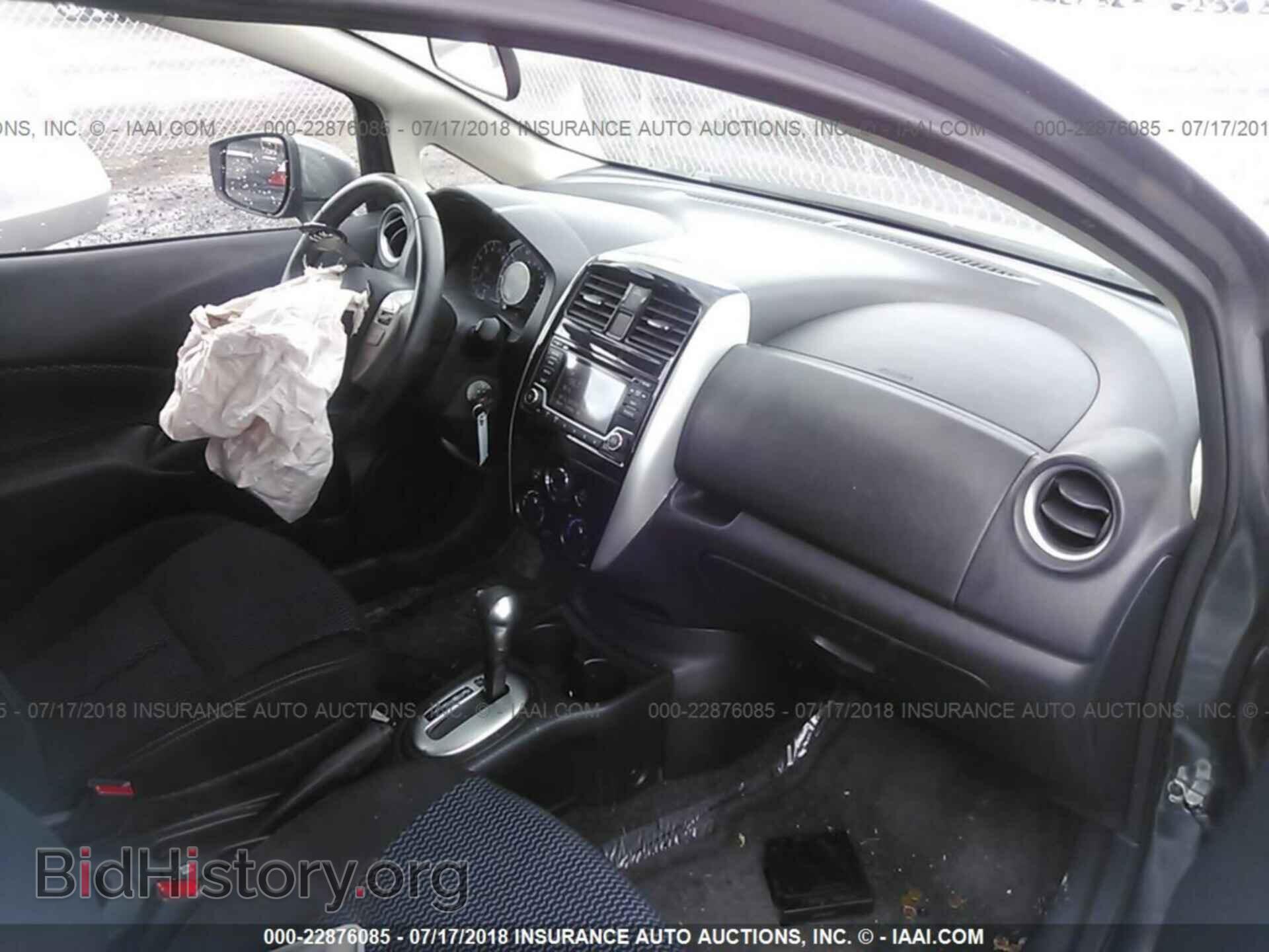 2016 Nissan Versa note - VIN: 3N1CE2CP6GL384689 - Photo 5