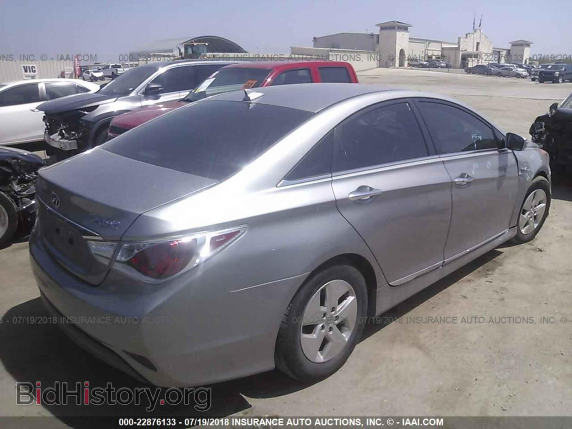 2012 Hyundai Sonata - VIN: KMHEC4A41CA030415 - Фото 4