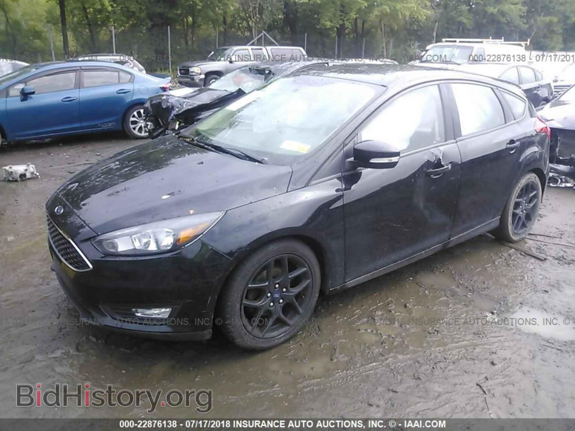 2016 Ford Focus - VIN: 1FADP3K28GL302499 - Фото 2