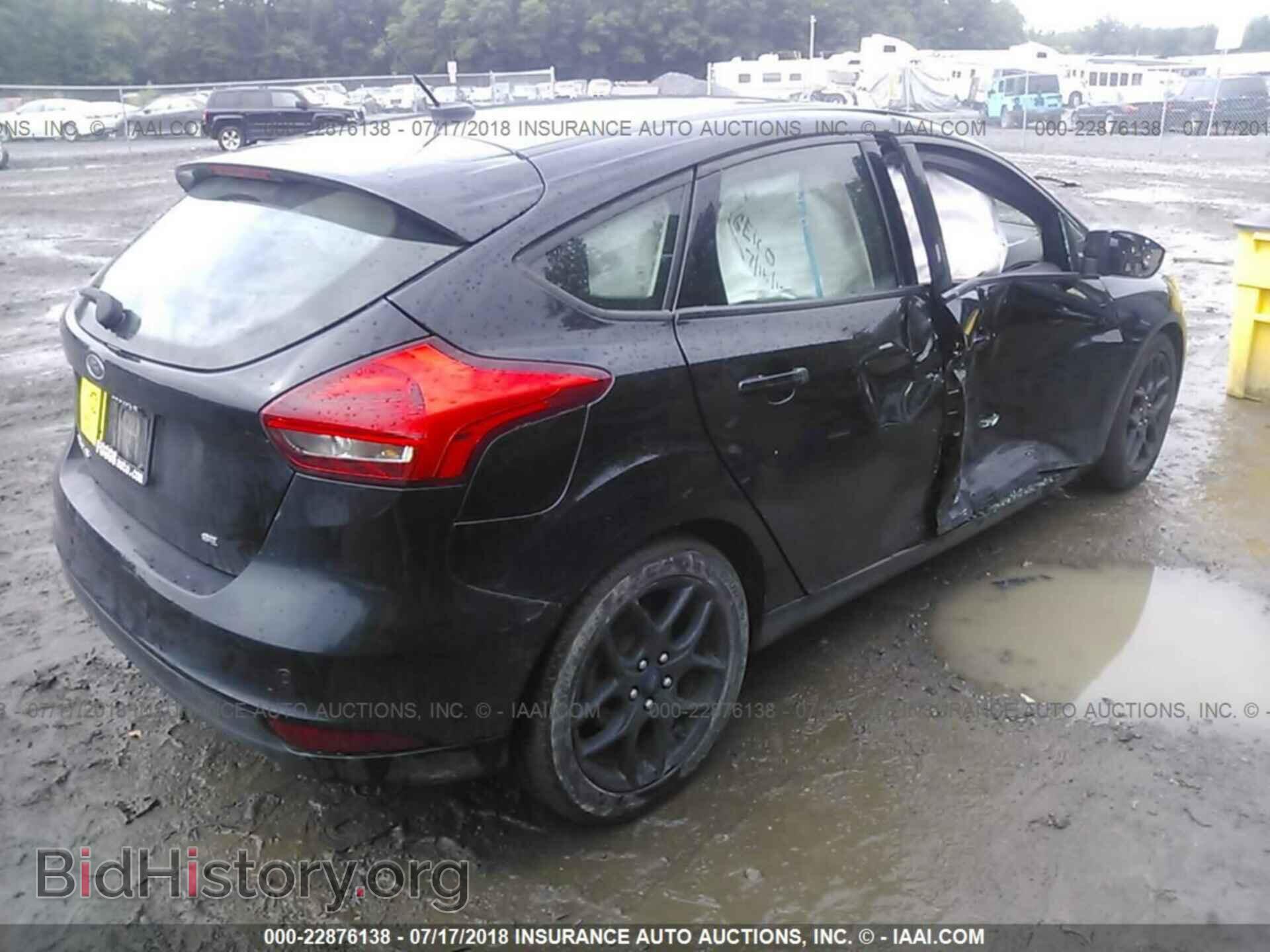 2016 Ford Focus - VIN: 1FADP3K28GL302499 - Фото 4