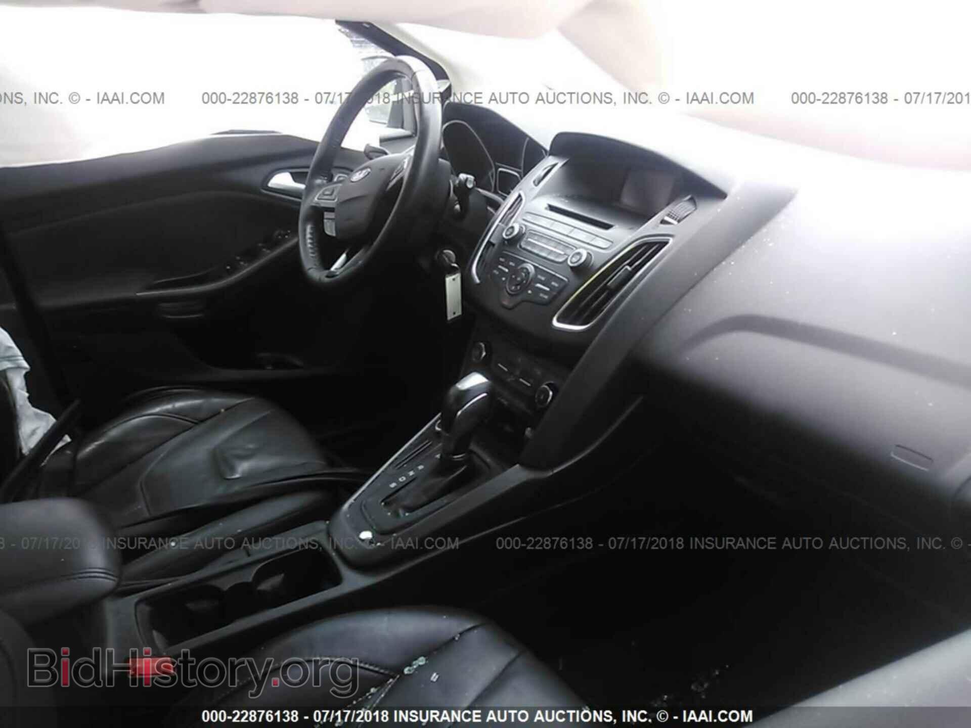 2016 Ford Focus - VIN: 1FADP3K28GL302499 - Фото 5