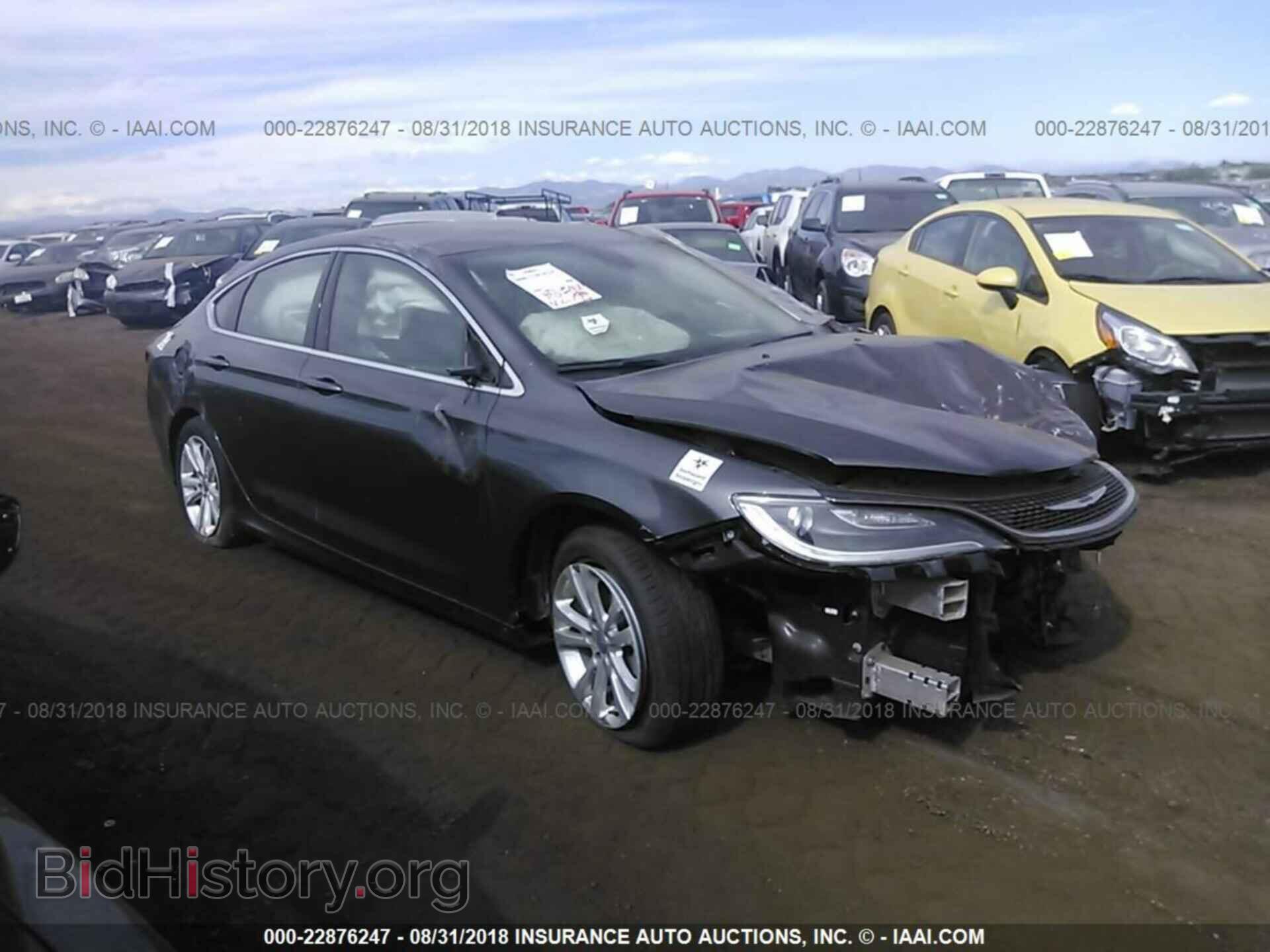 Photo 1C3CCCAB8FN564209 - Chrysler 200 2015