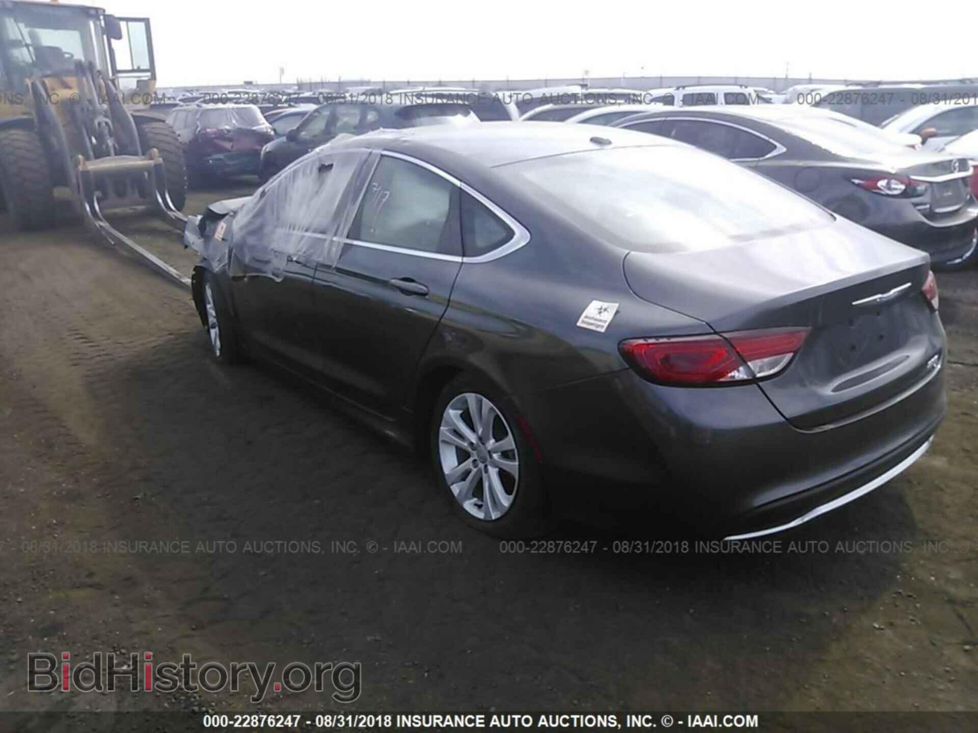2015 Chrysler 200 - VIN: 1C3CCCAB8FN564209 - Photo 3