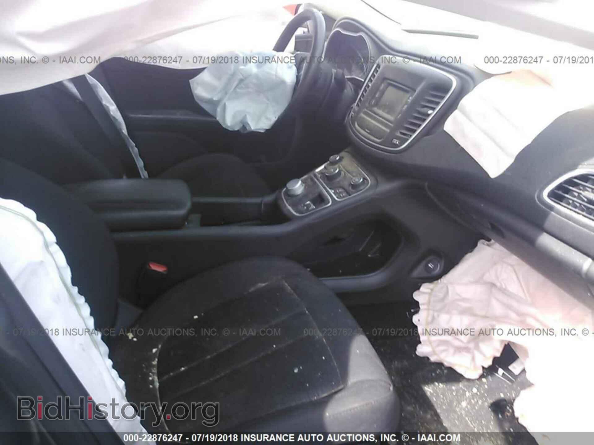 2015 Chrysler 200 - VIN: 1C3CCCAB8FN564209 - Photo 5