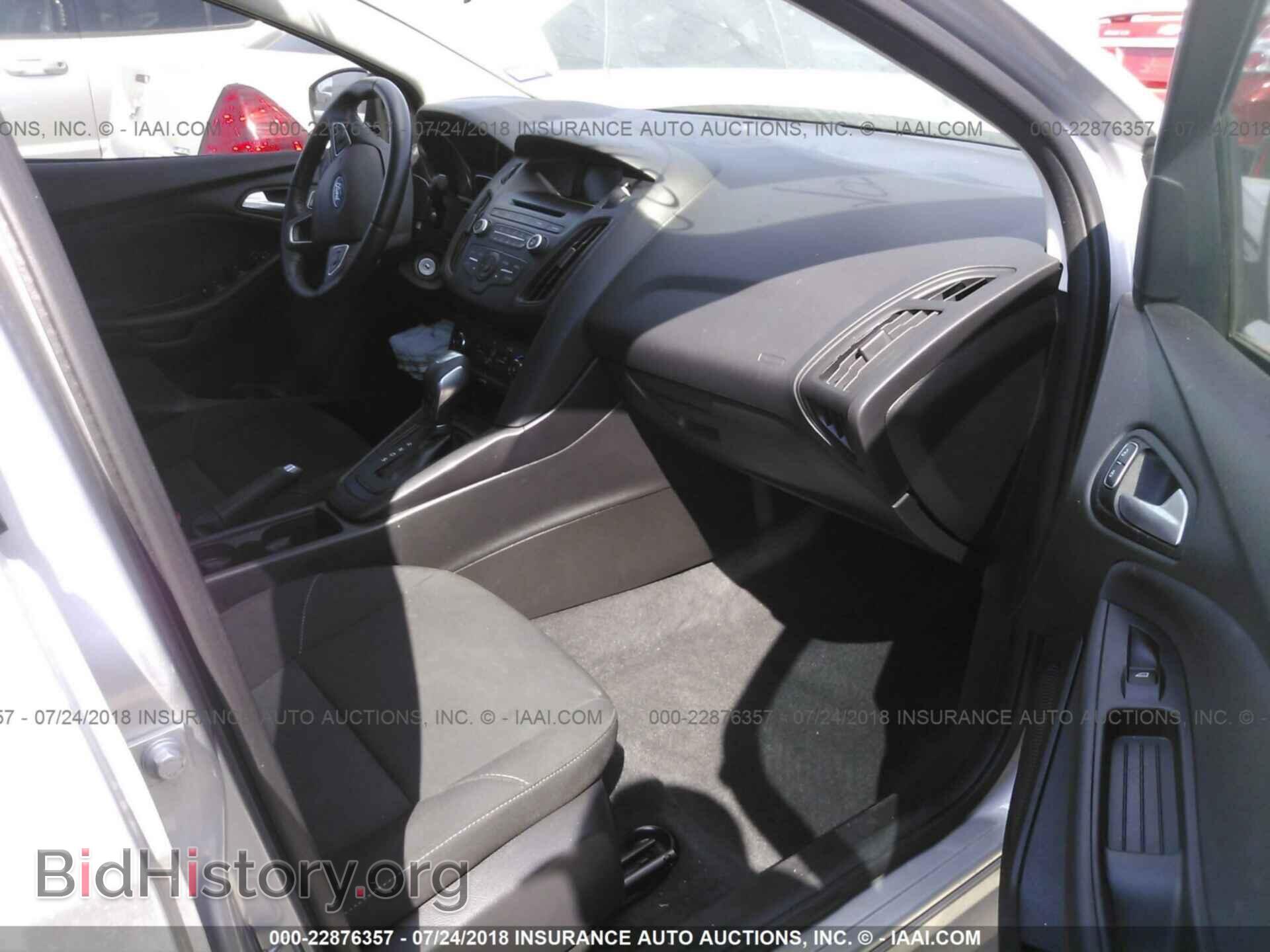 2016 Ford Focus - VIN: 1FADP3F22GL220777 - Фото 5