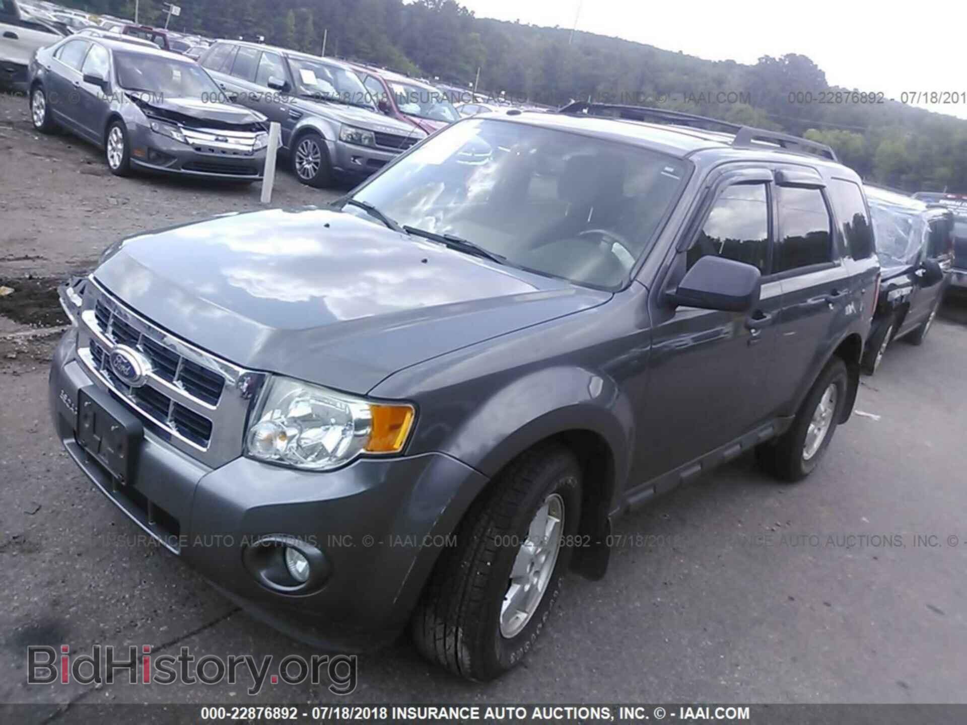 2012 Ford Escape - VIN: 1FMCU9DG9CKA12598 - Фото 2