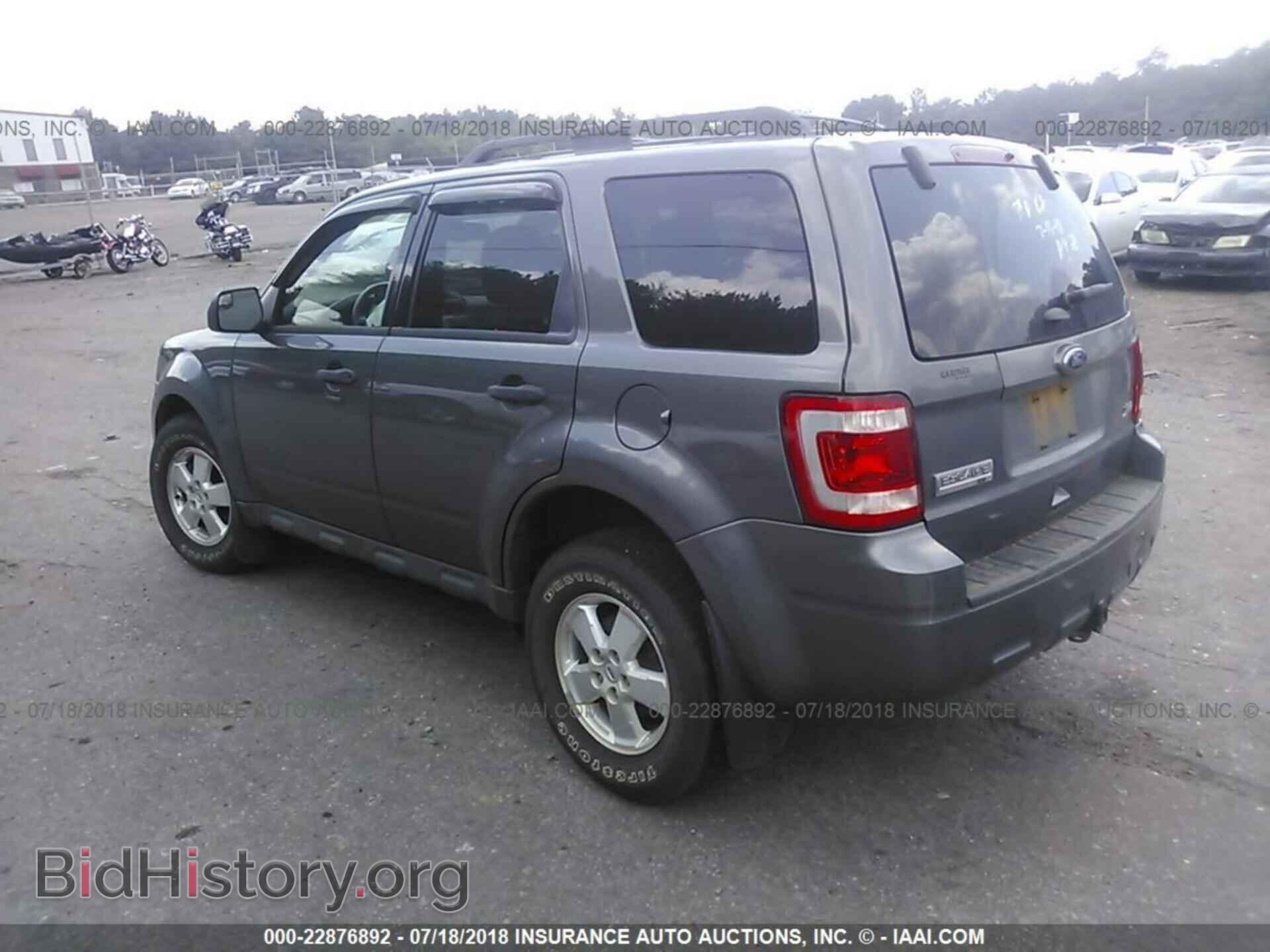 2012 Ford Escape - VIN: 1FMCU9DG9CKA12598 - Фото 3