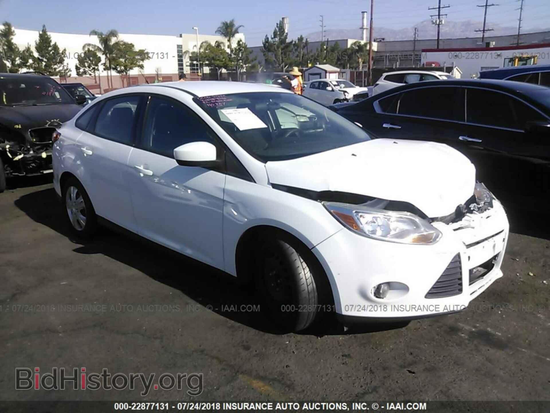 Photo 1FAHP3F25CL141597 - Ford Focus 2012