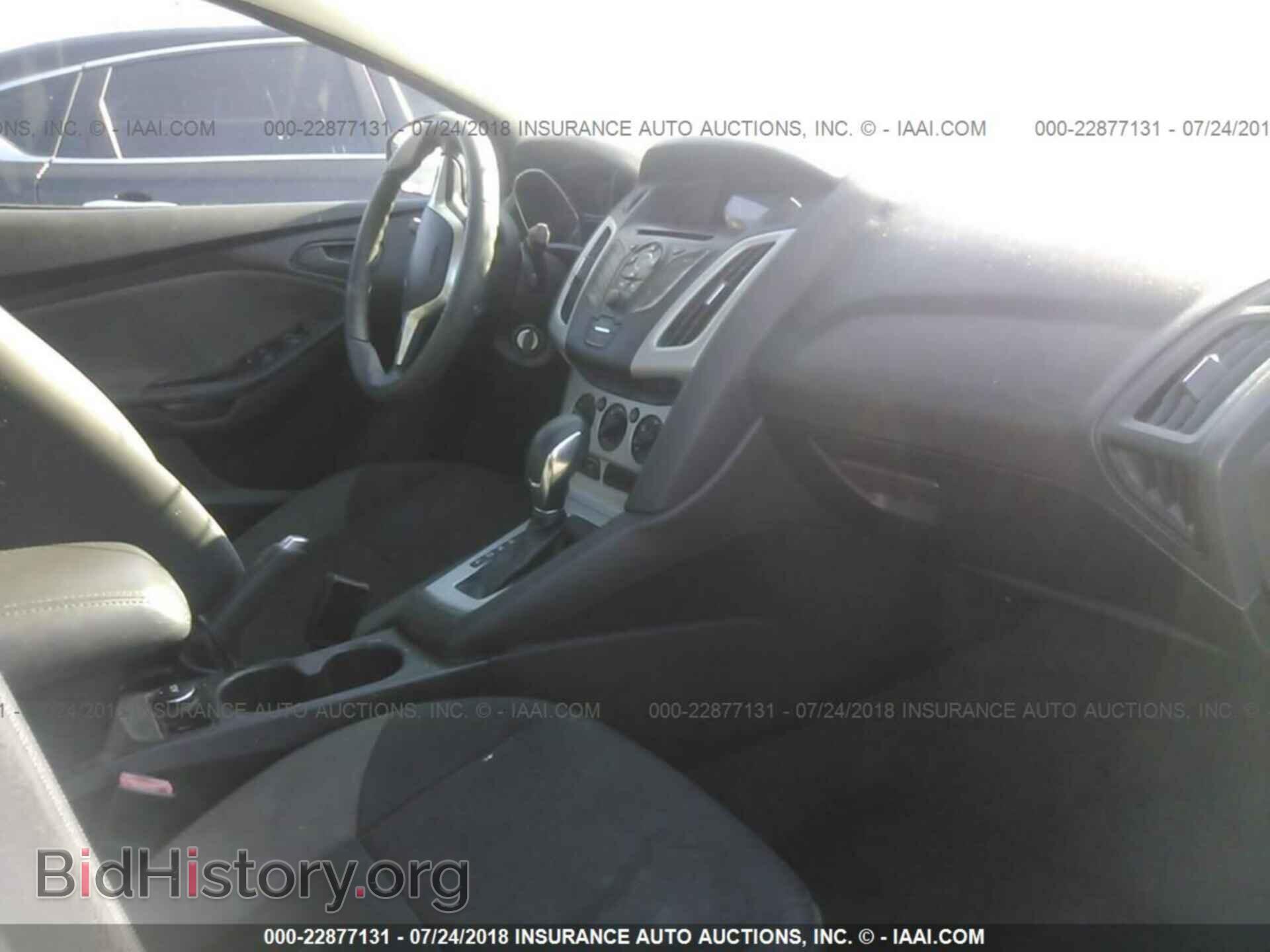 2012 Ford Focus - VIN: 1FAHP3F25CL141597 - Photo 5