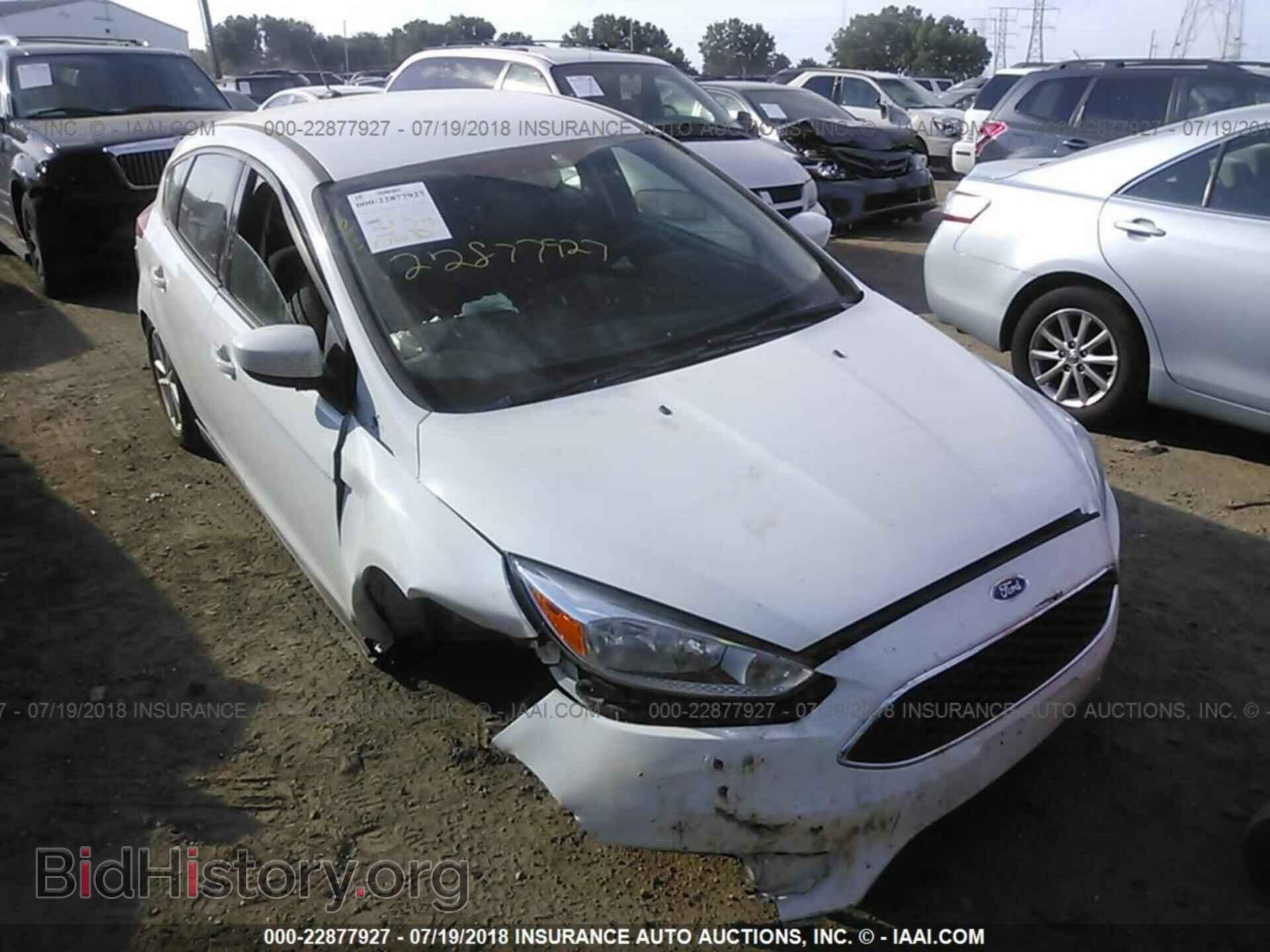 2018 Ford Focus - VIN: 1FADP3K29JL242756 - Photo 6