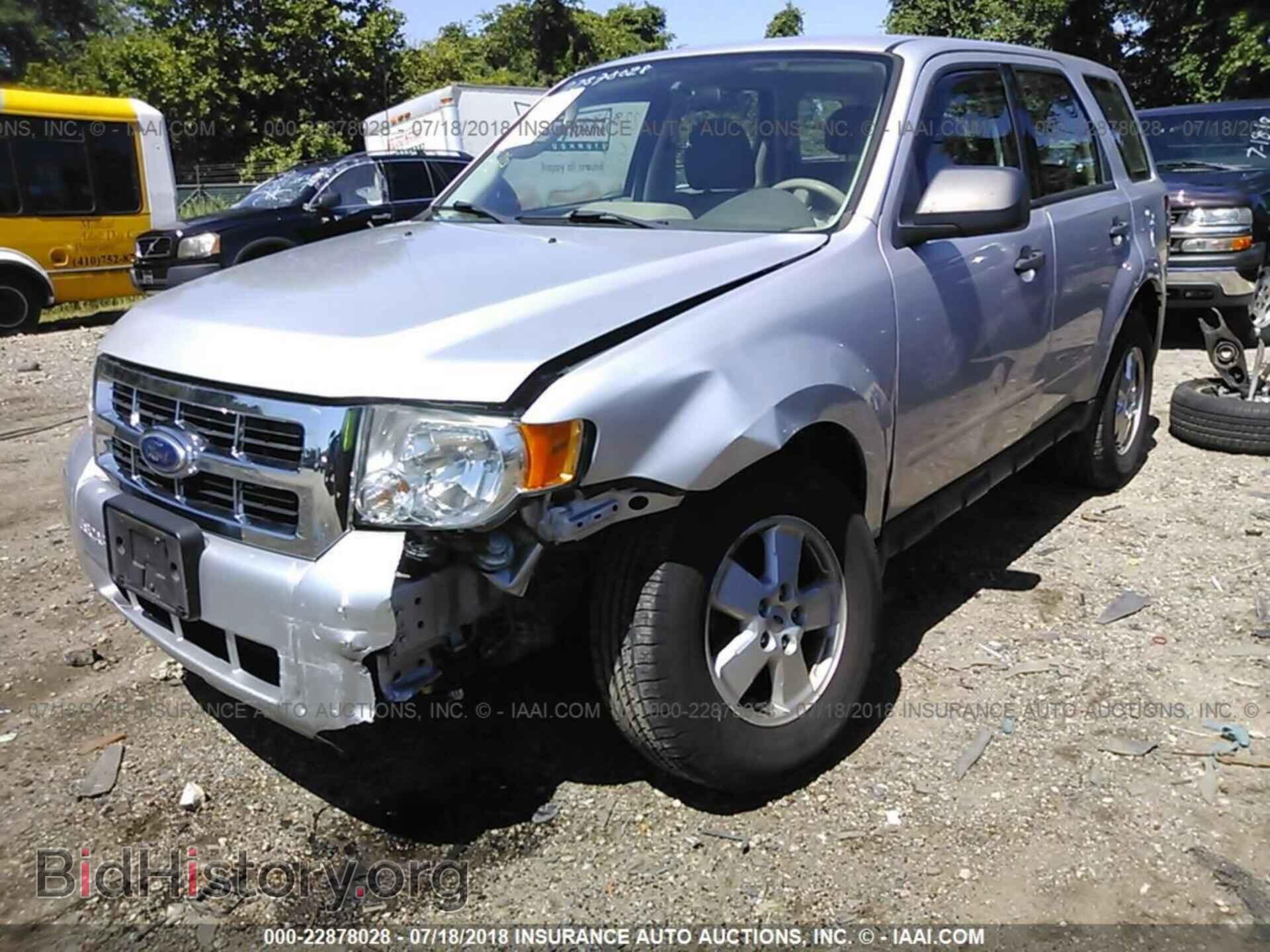2012 Ford Escape - VIN: 1FMCU0C78CKB49707 - Фото 2