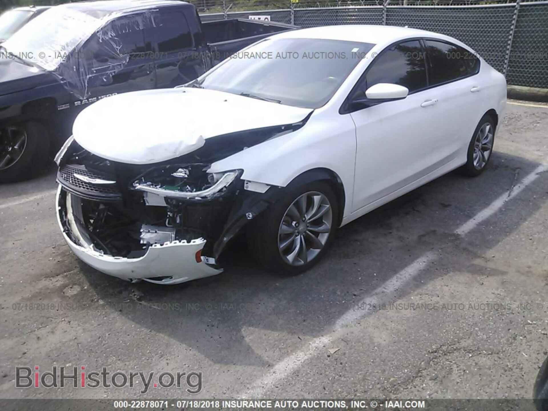 2015 Chrysler 200 - VIN: 1C3CCCBB4FN555960 - Photo 2