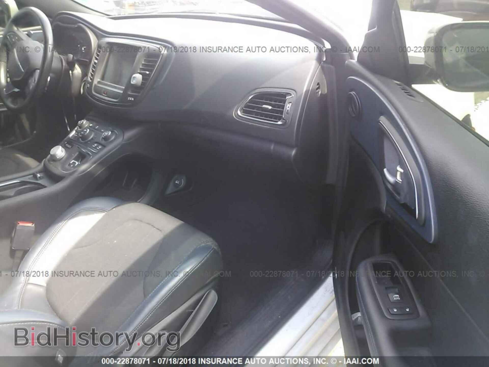 2015 Chrysler 200 - VIN: 1C3CCCBB4FN555960 - Photo 5
