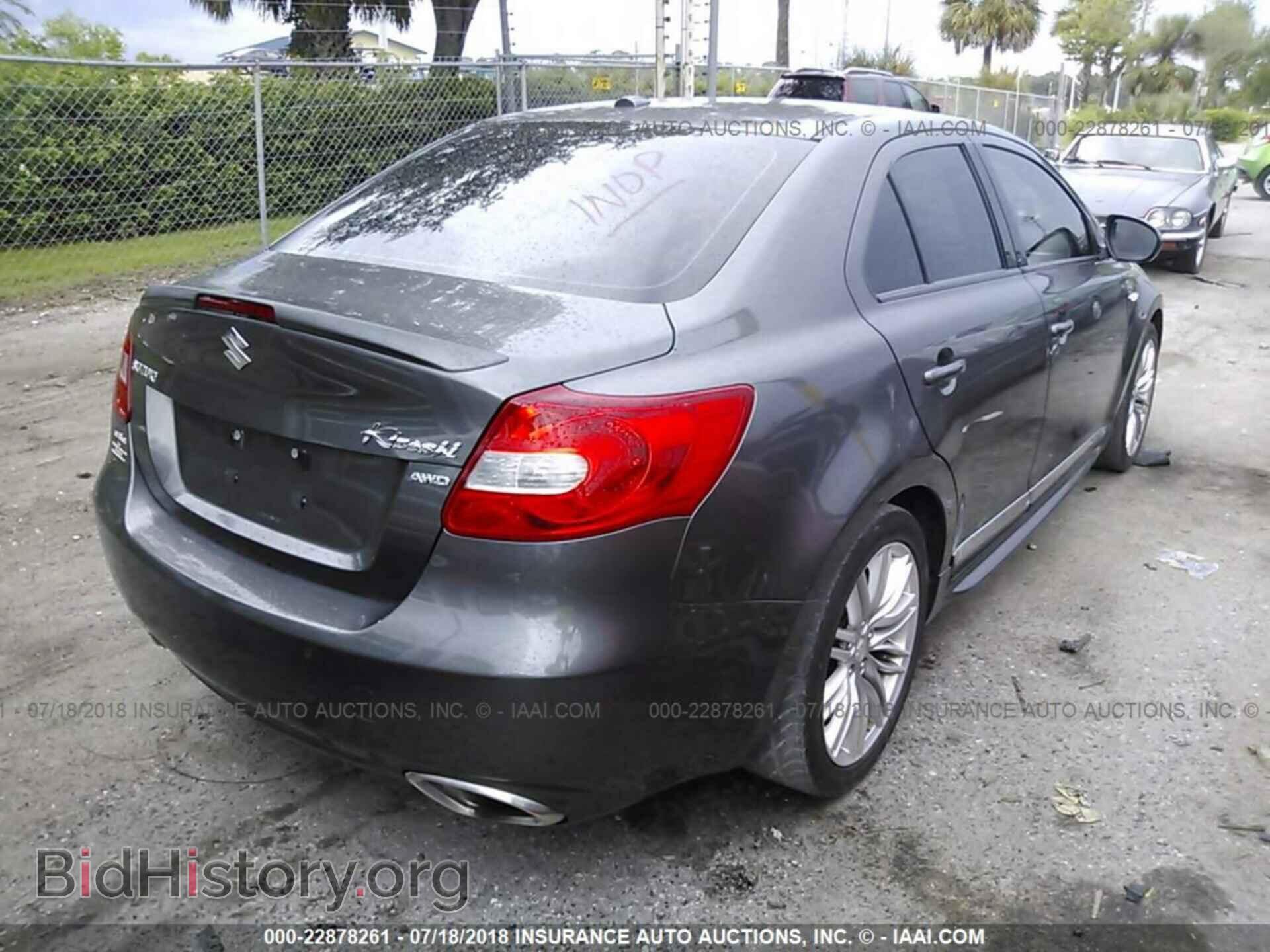 2012 Suzuki Kizashi - VIN: JS2RF9A86C6100321 - Photo 4