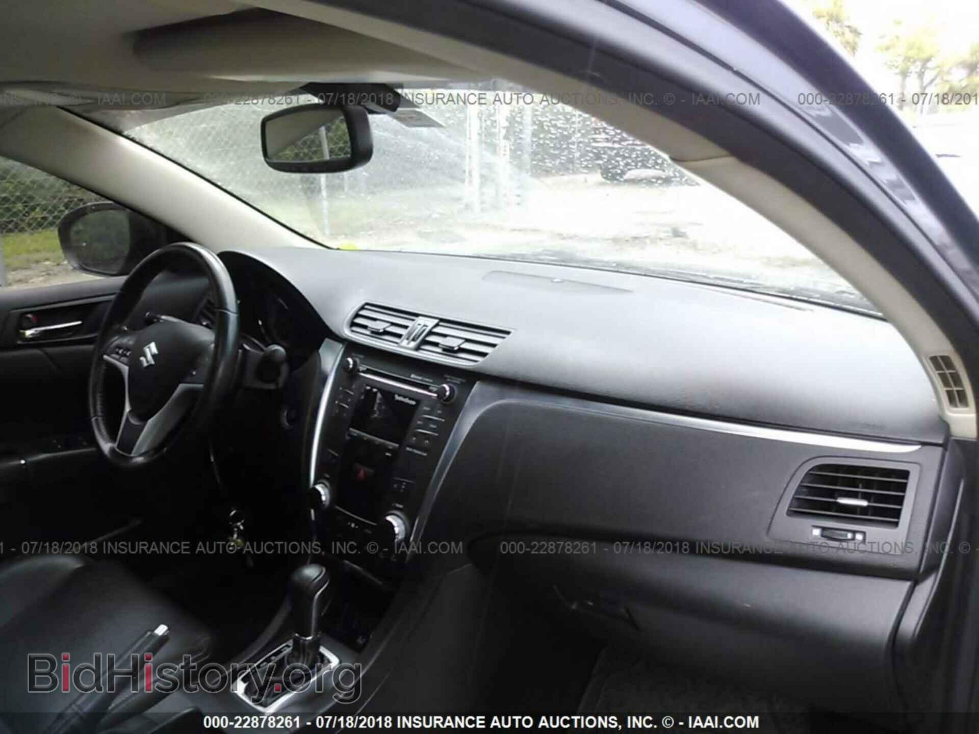 2012 Suzuki Kizashi - VIN: JS2RF9A86C6100321 - Photo 5