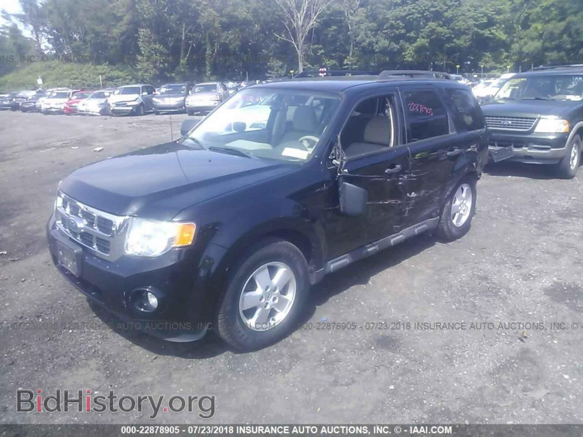 2012 Ford Escape - VIN: 1FMCU0D70CKA69865 - Photo 2