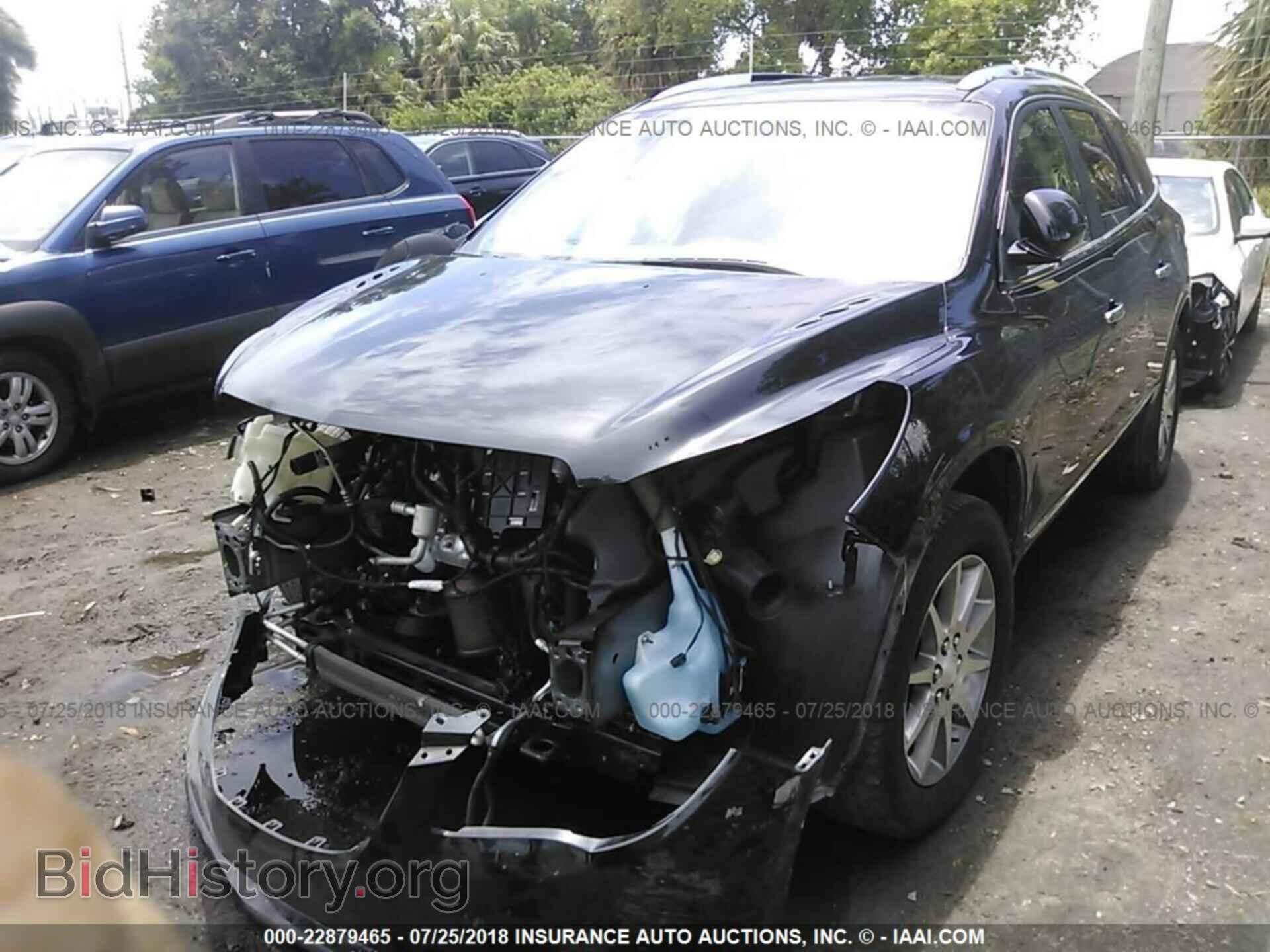 2017 Buick Enclave - VIN: 5GAKRBKD4HJ175529 - Фото 2