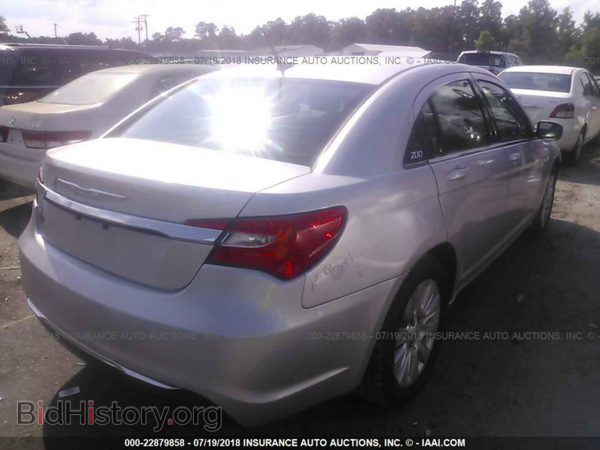 2012 Chrysler 200 - VIN: 1C3CCBAB6CN223137 - Фото 4