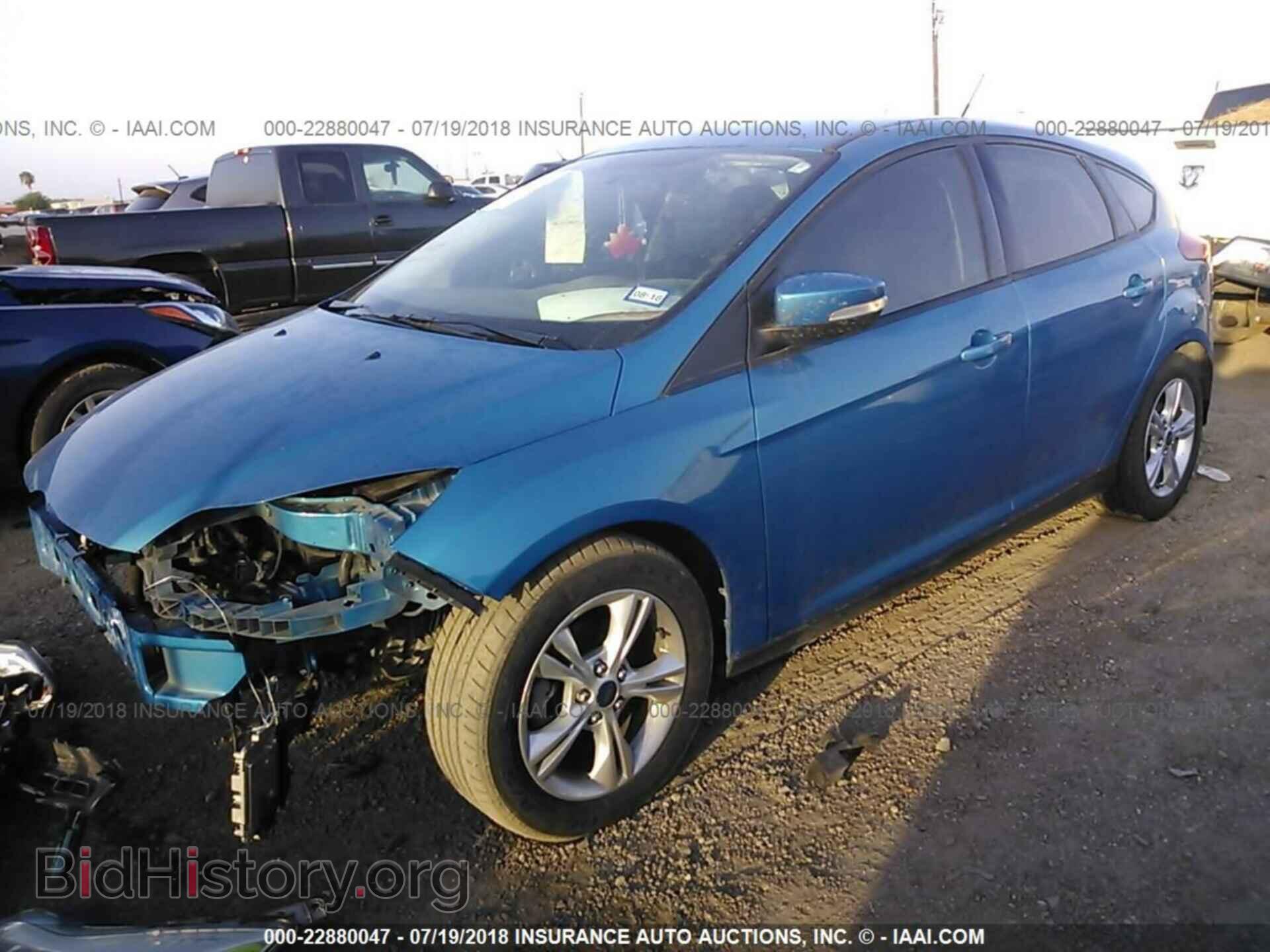2014 Ford Focus - VIN: 1FADP3K2XEL155390 - Photo 2