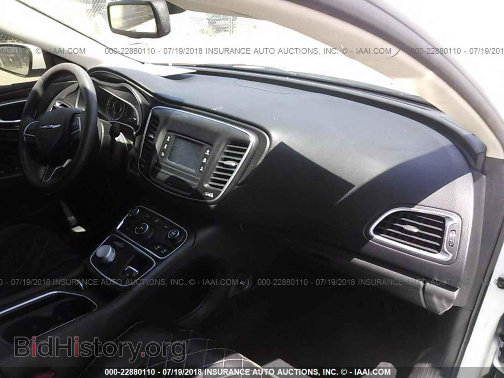 2015 Chrysler 200 - VIN: 1C3CCCAB8FN576327 - Photo 5
