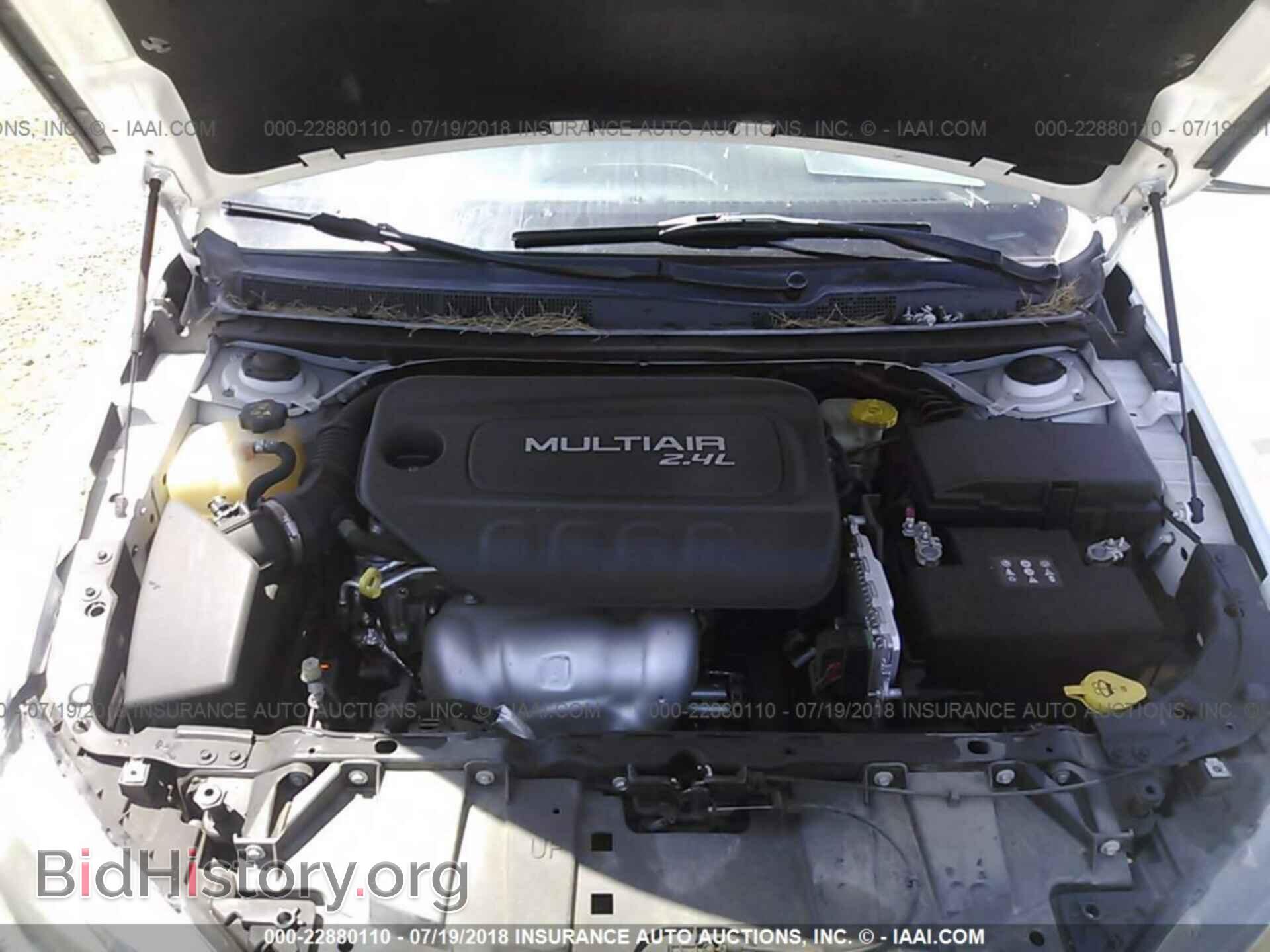 2015 Chrysler 200 - VIN: 1C3CCCAB8FN576327 - Photo 10