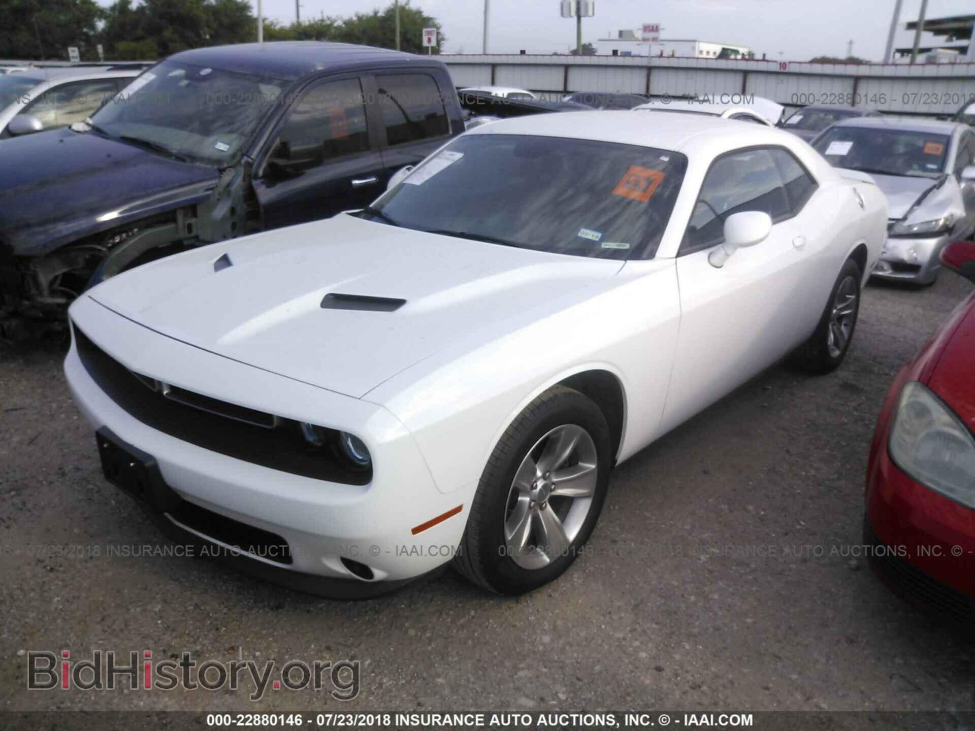 2018 Dodge Challenger - VIN: 2C3CDZAG9JH123573 - Photo 2