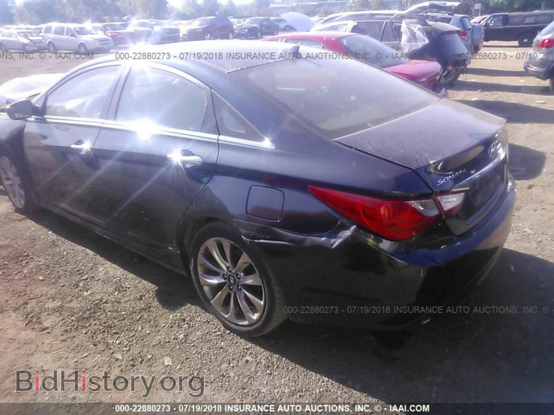 2012 Hyundai Sonata - VIN: 5NPEC4AC8CH439449 - Photo 3