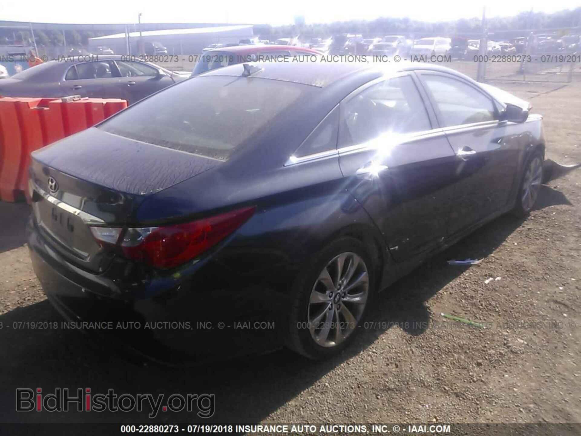 2012 Hyundai Sonata - VIN: 5NPEC4AC8CH439449 - Photo 4
