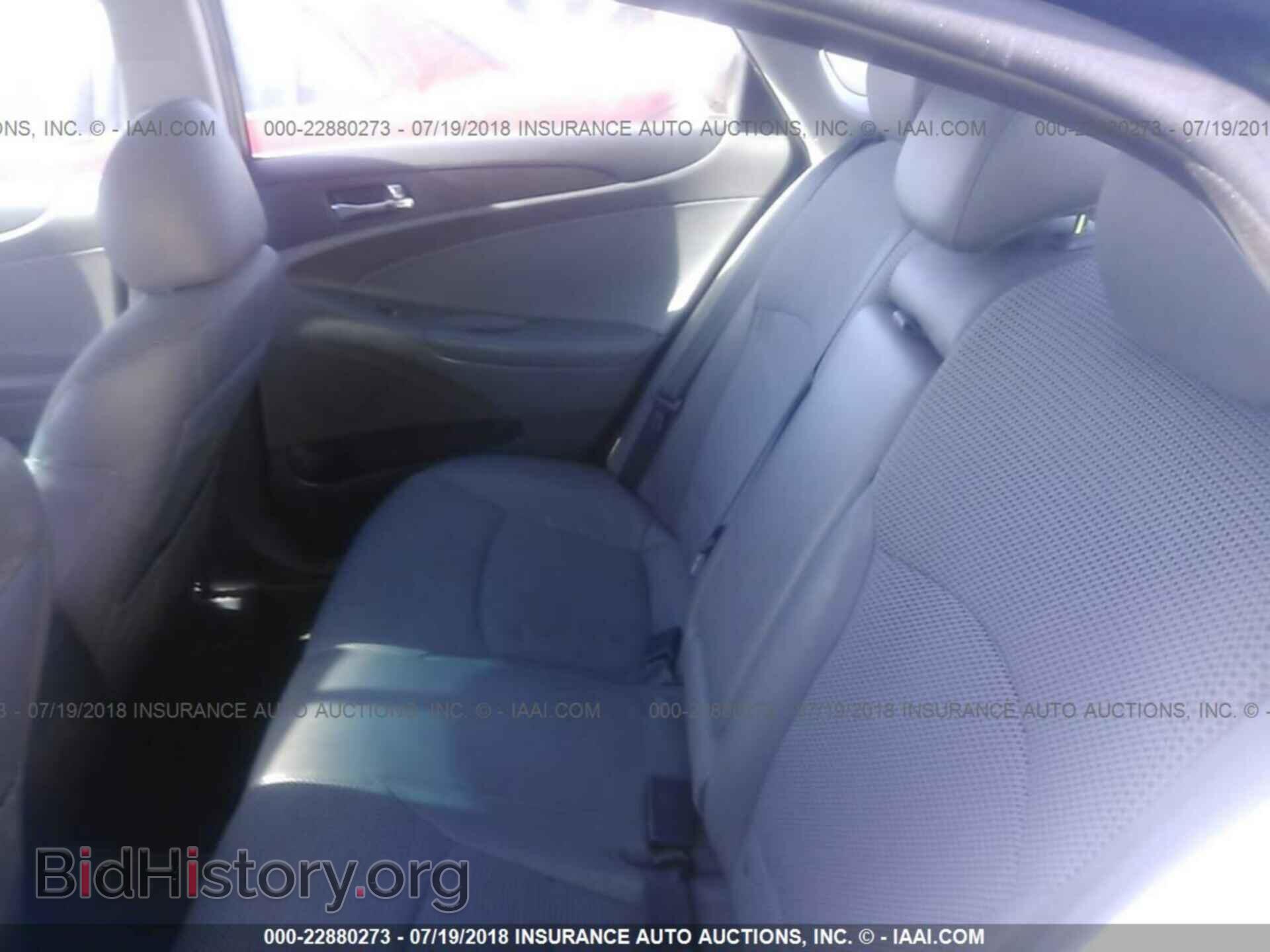 2012 Hyundai Sonata - VIN: 5NPEC4AC8CH439449 - Photo 8