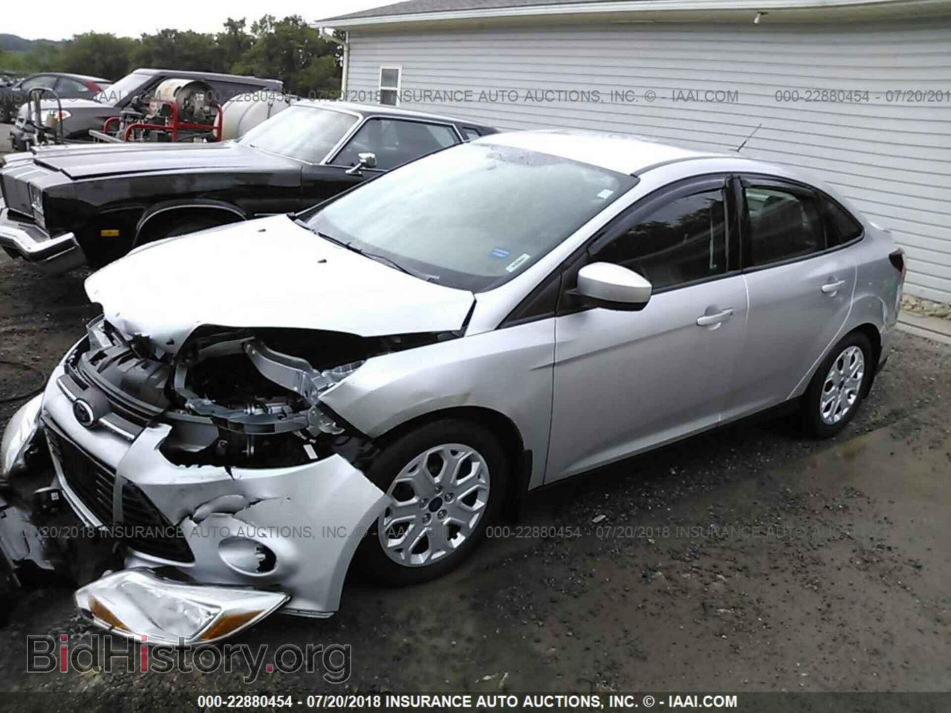 2012 Ford Focus - VIN: 1FAHP3F25CL427837 - Фото 2