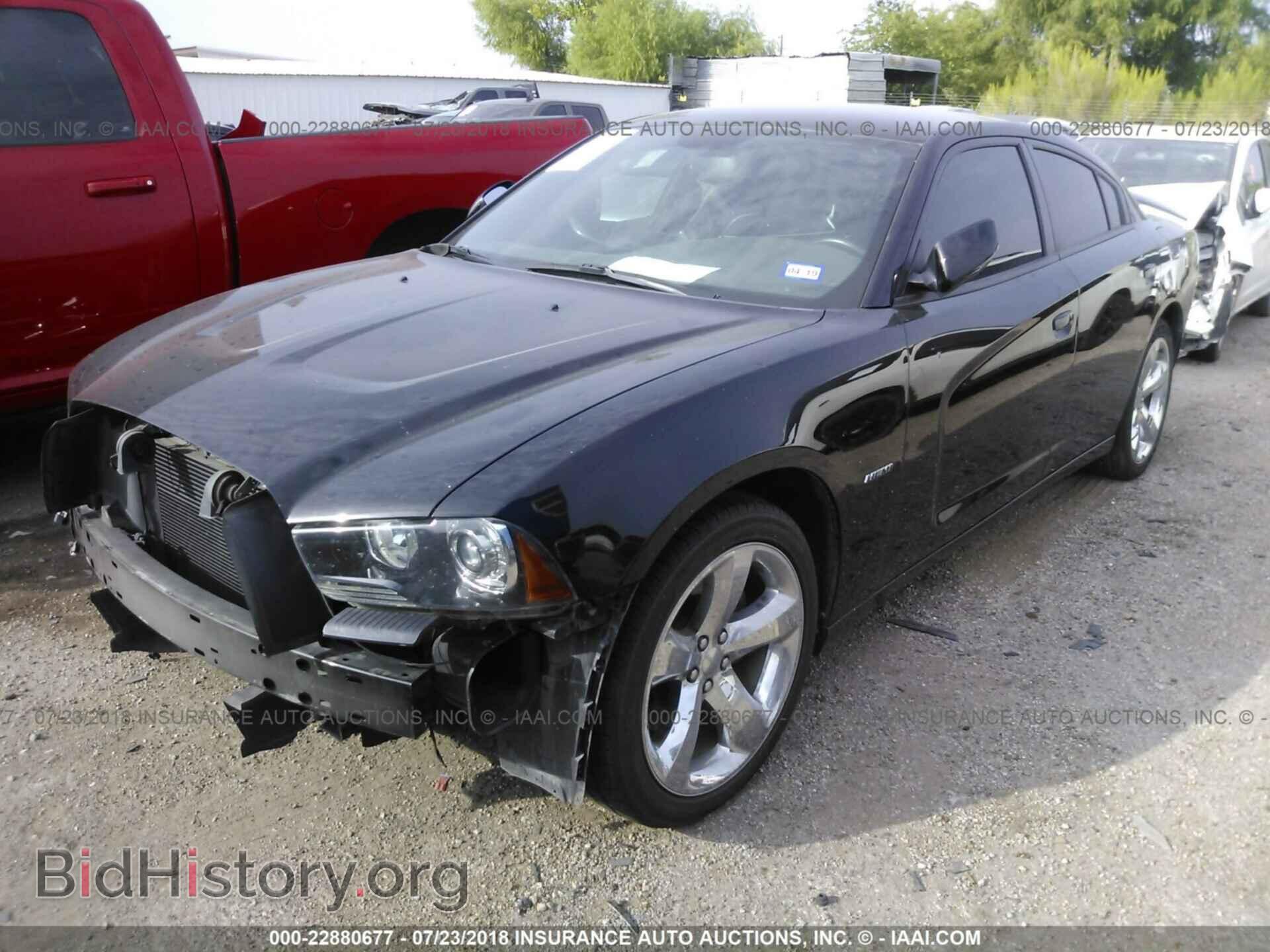 2013 Dodge Charger - VIN: 2C3CDXCT1DH738170 - Photo 2