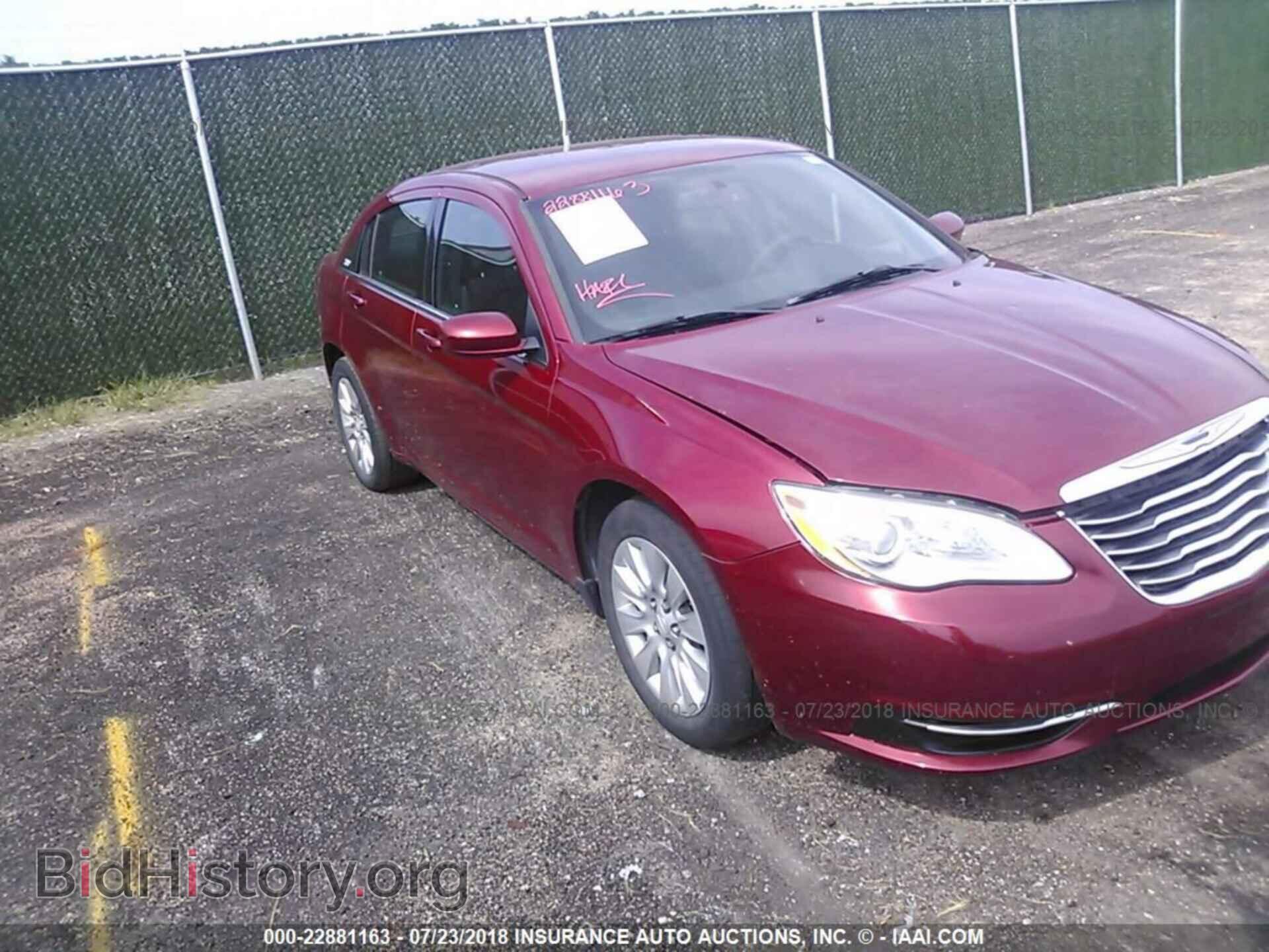 Photo 1C3CCBAG8EN137150 - Chrysler 200 2014