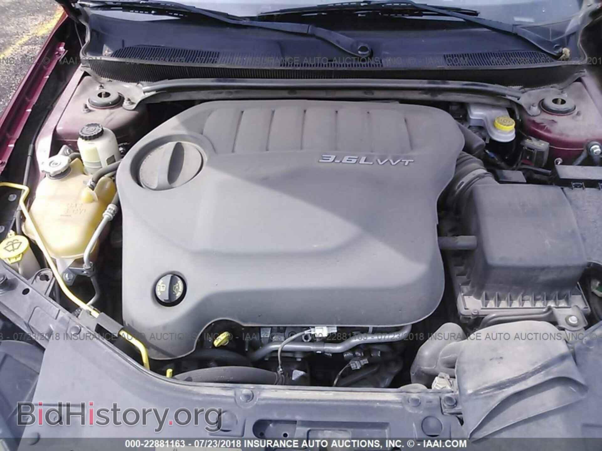 2014 Chrysler 200 - VIN: 1C3CCBAG8EN137150 - Photo 10