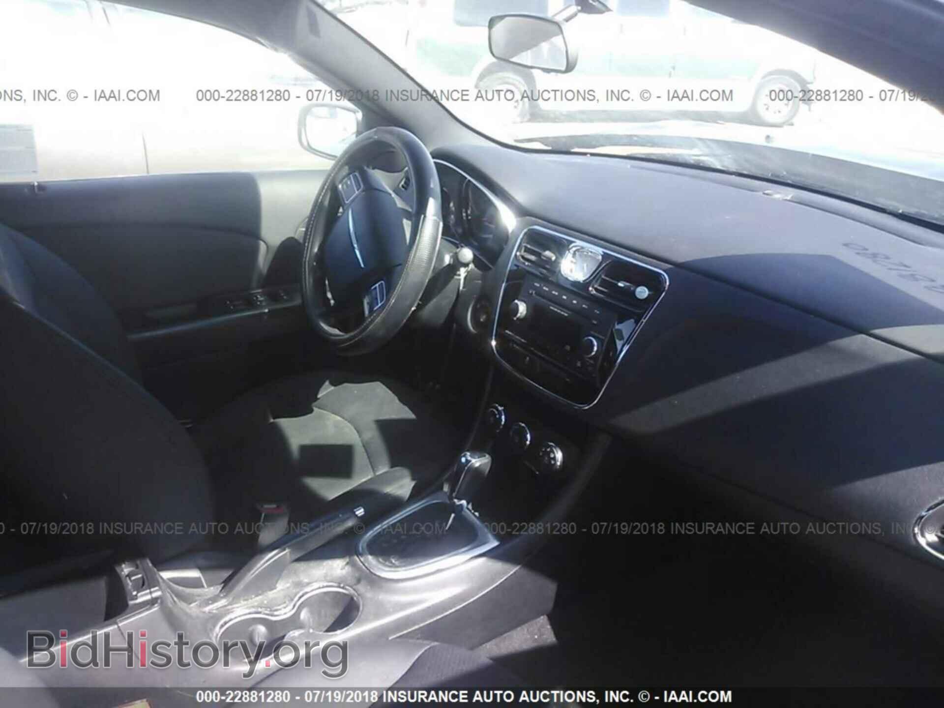 2012 Chrysler 200 - VIN: 1C3CCBAB7CN321187 - Фото 5