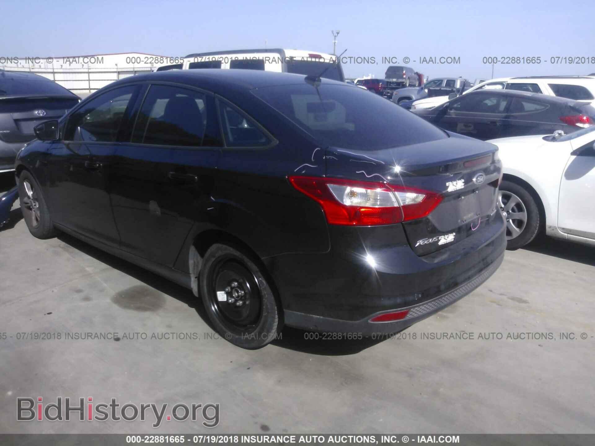 2014 Ford Focus - VIN: 1FADP3F23EL406342 - Фото 3